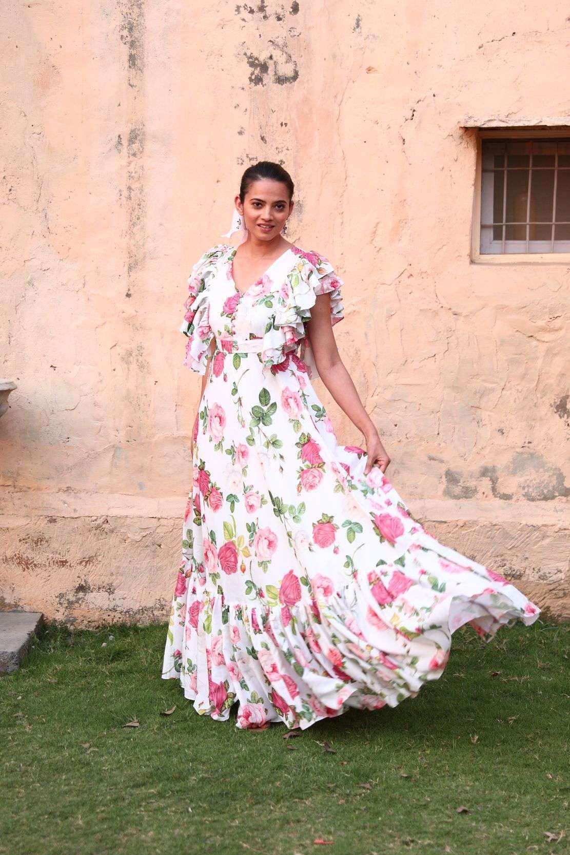 Juliette Dress - White - Monk & Mei