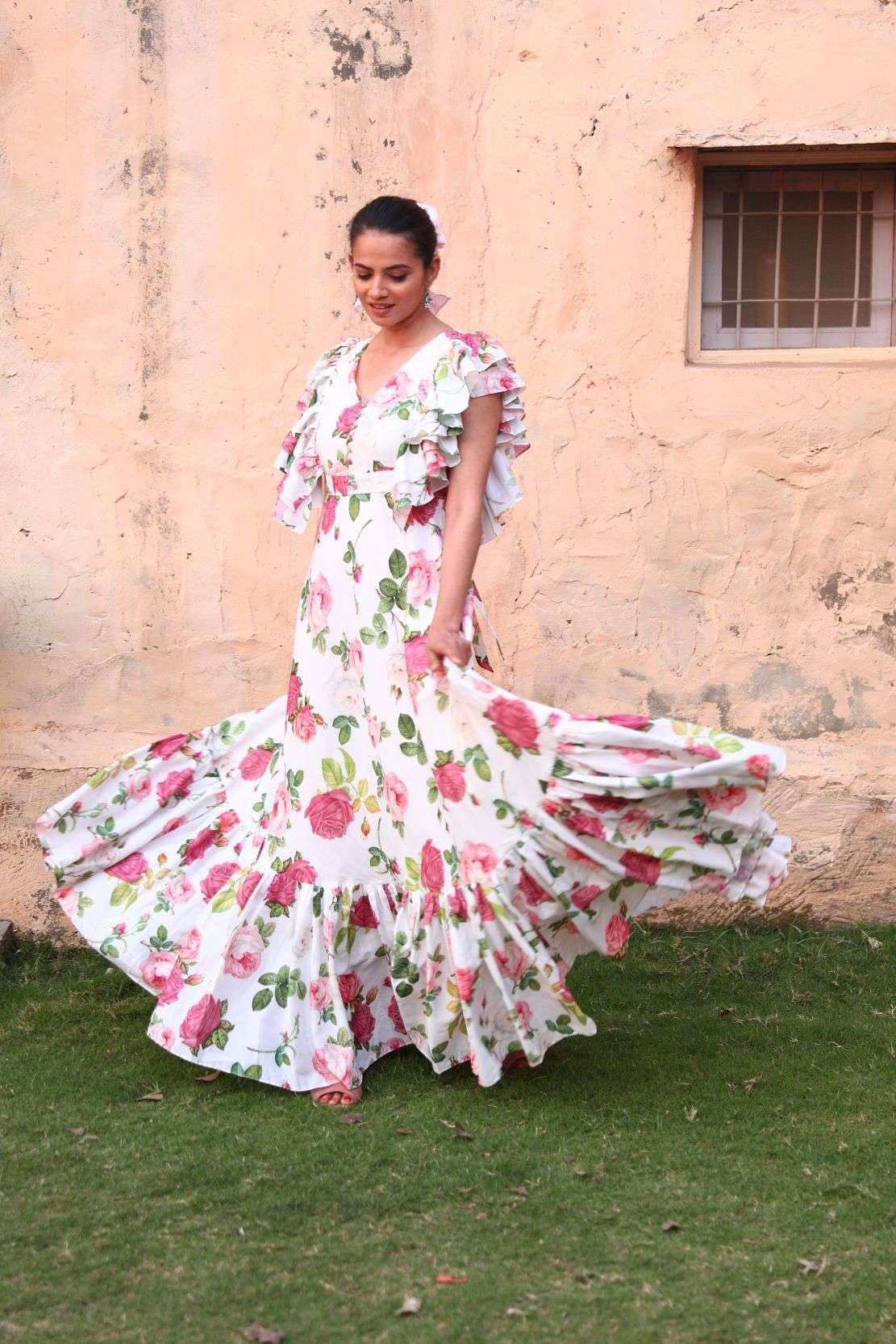 Juliette Dress - White - Monk & Mei