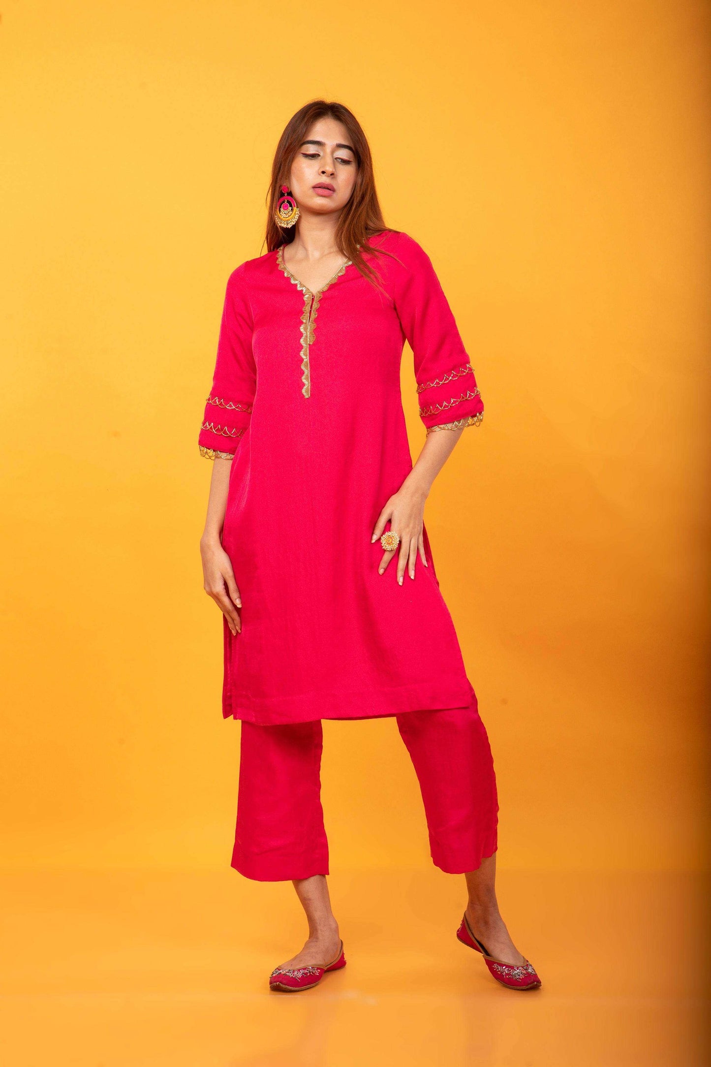 Gulnaar Lahori Kurta and Pant Set-Fuchsia Pink - Monk & Mei