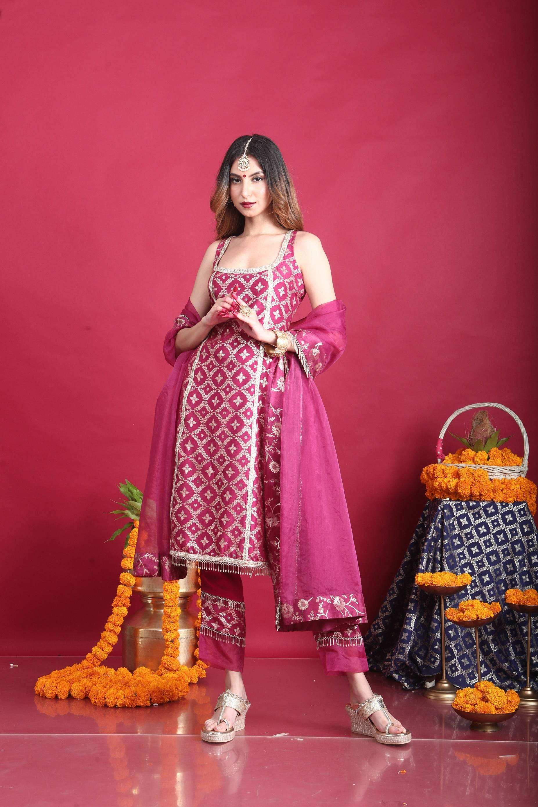 Kala-Sleeveless Kurta Set-Plum Purple - Monk & Mei