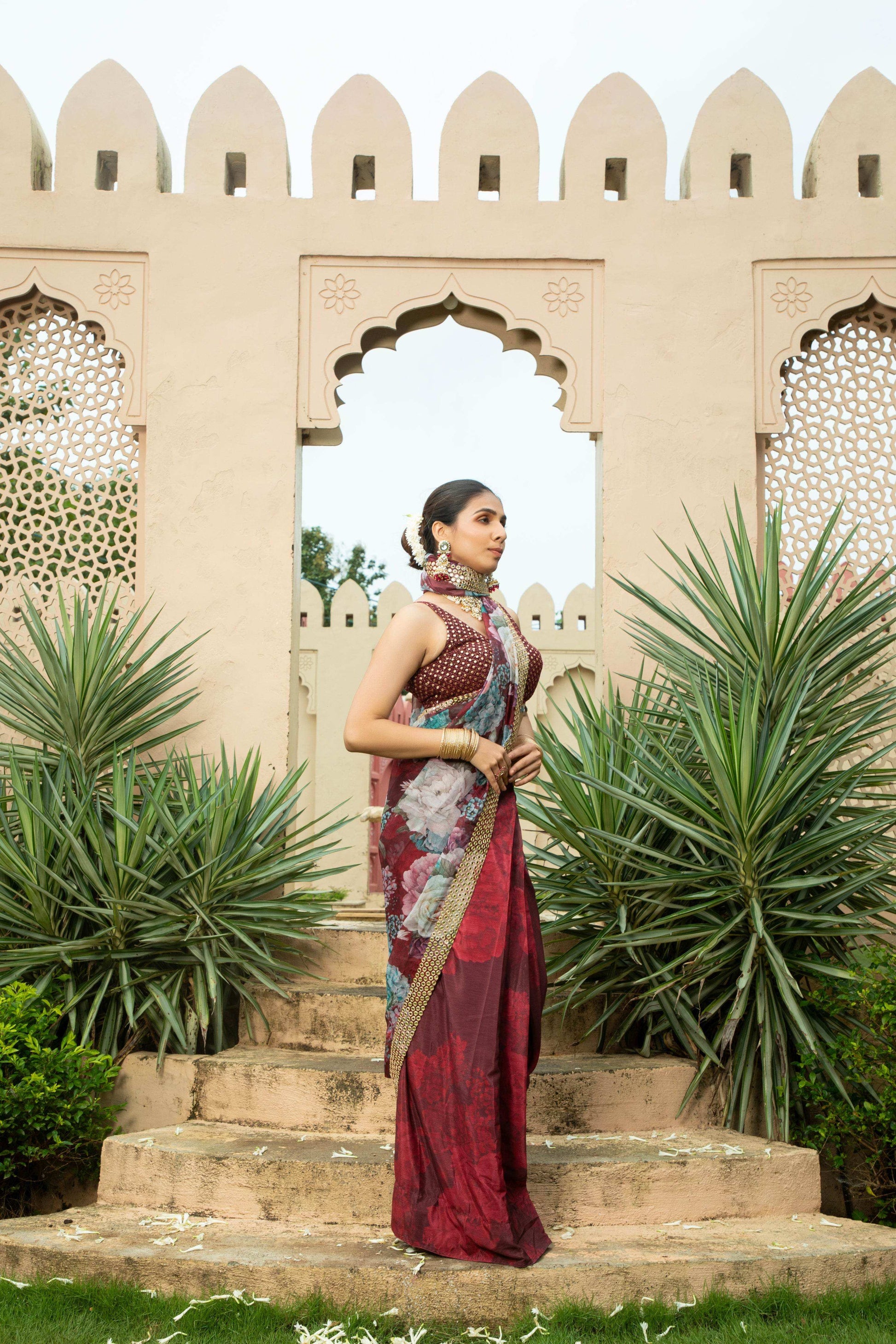 Sanam- Saree Set Maroon - Monk & Mei