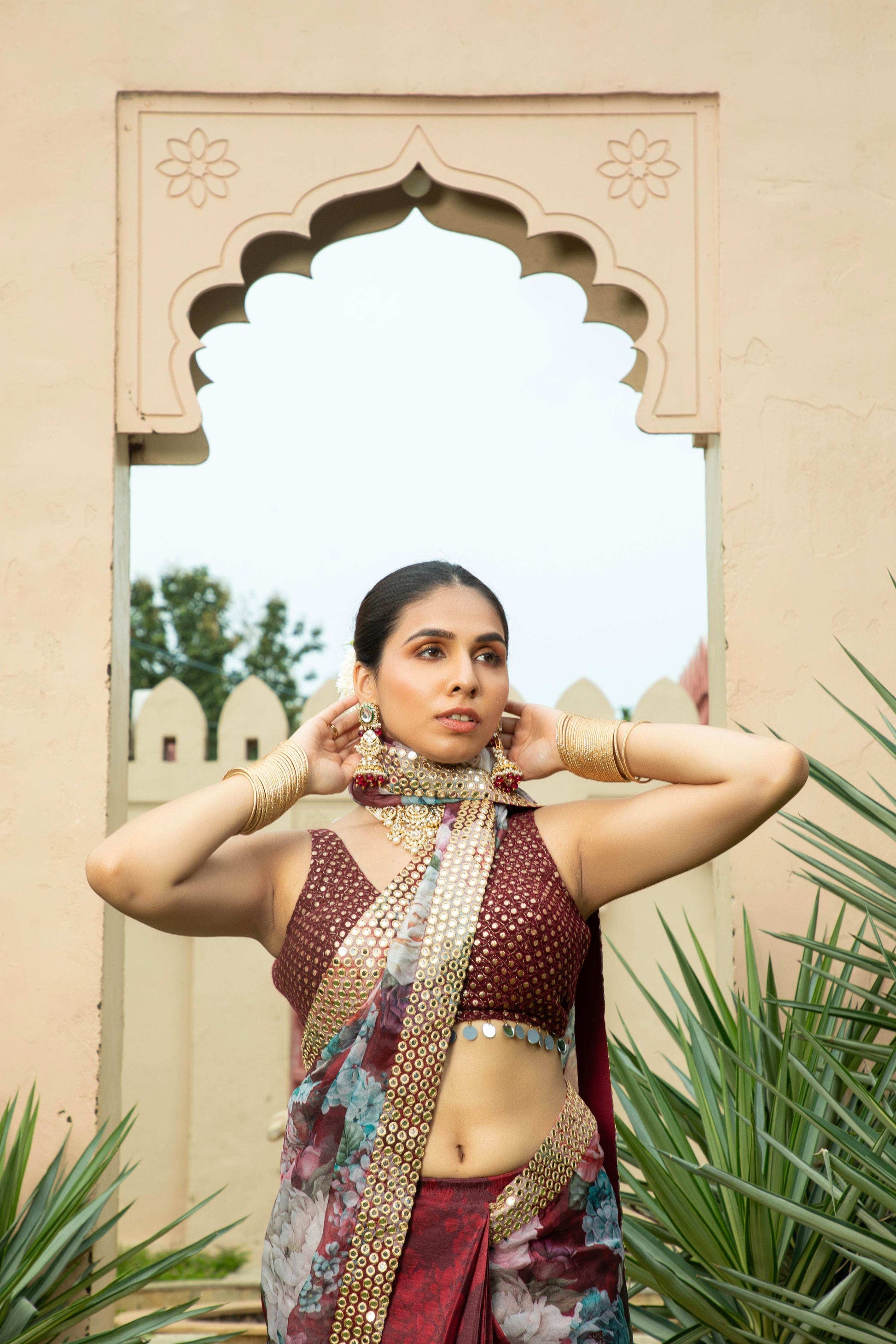 Sanam- Saree Set Maroon - Monk & Mei