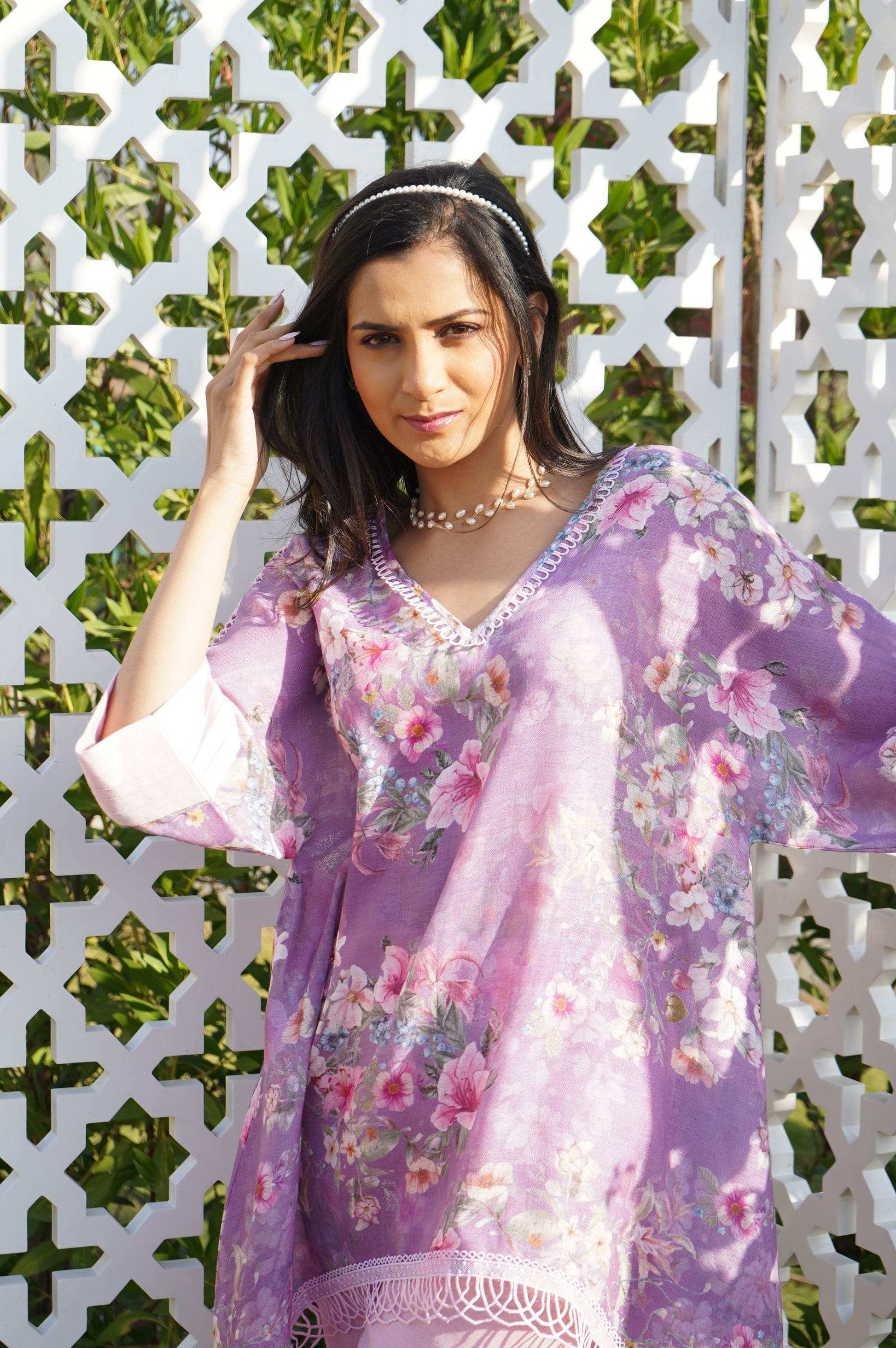 Daphne Lilac - Monk & Mei