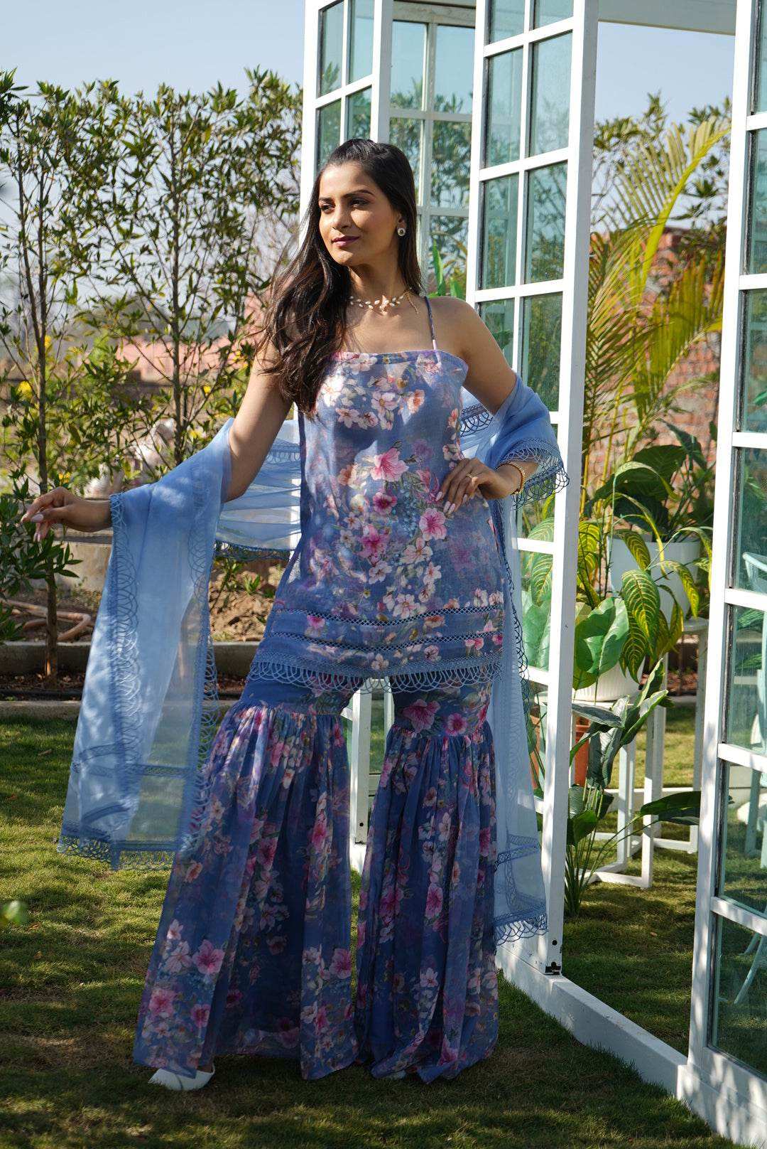 Tulip Blue - Monk & Mei