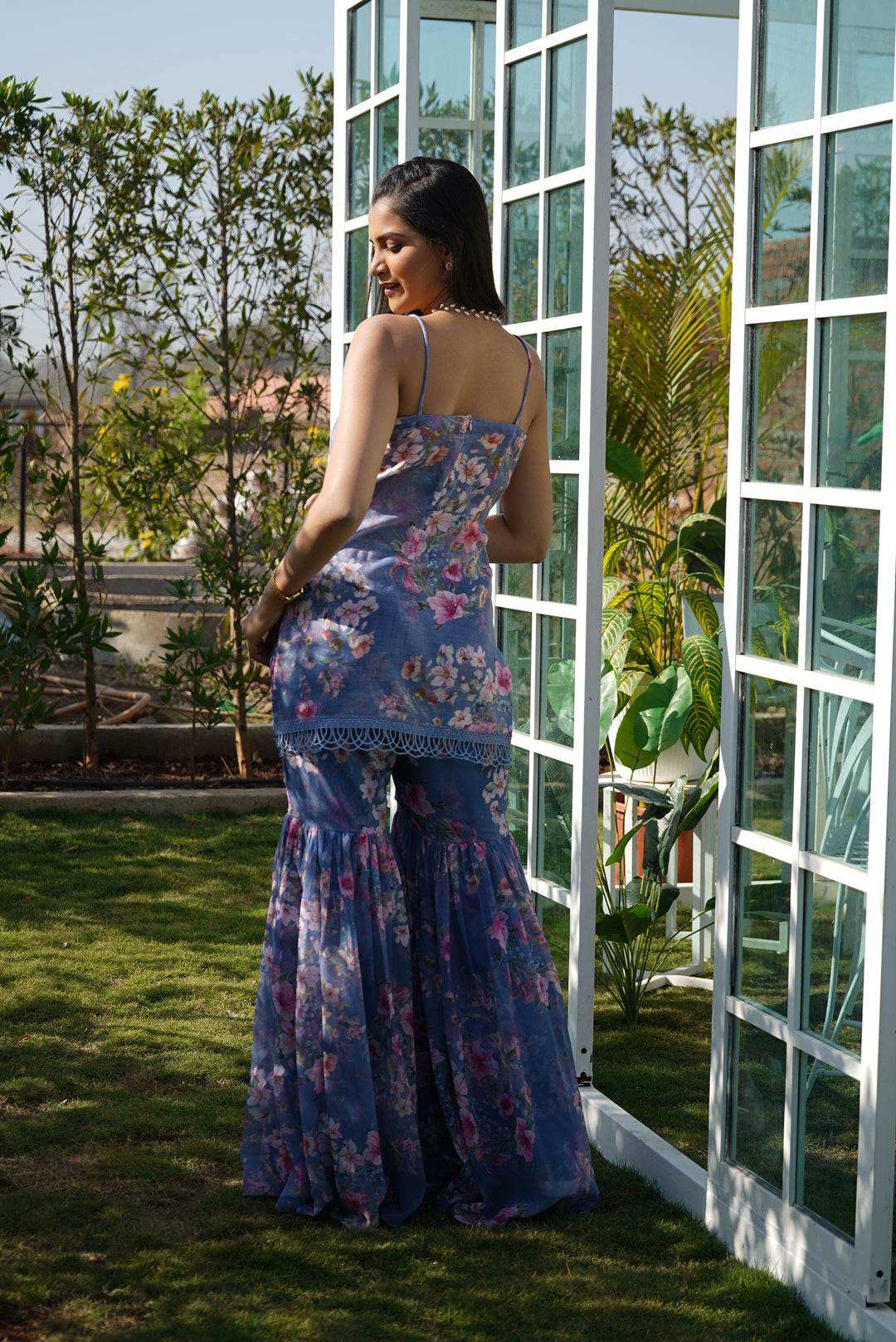 Tulip Blue - Monk & Mei