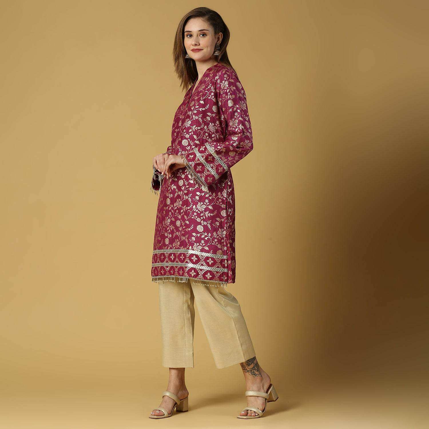 Kavya-Pakistani Kurta with gold pant-Plum purple - Monk & Mei