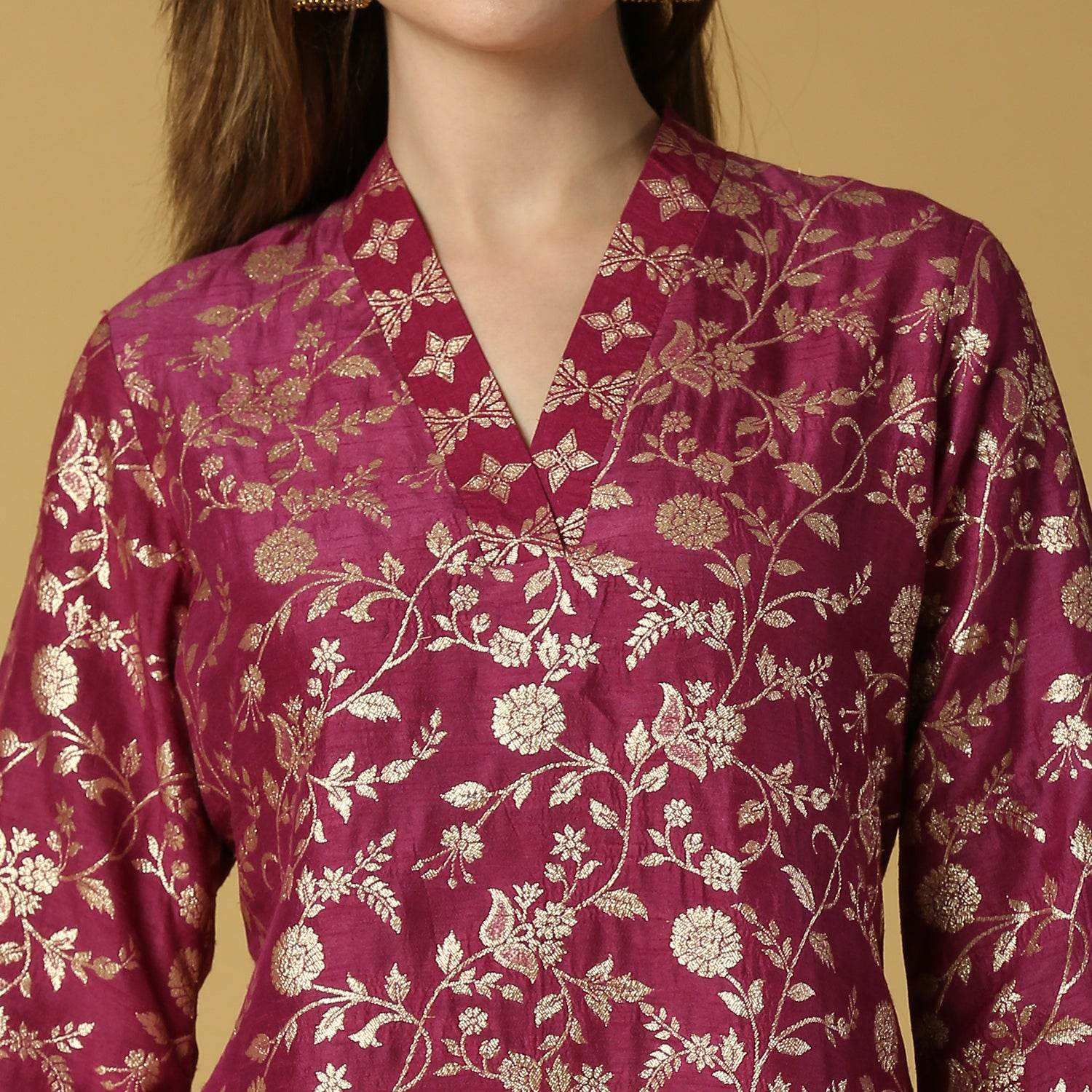 Kavya-Pakistani Kurta with gold pant-Plum purple - Monk & Mei