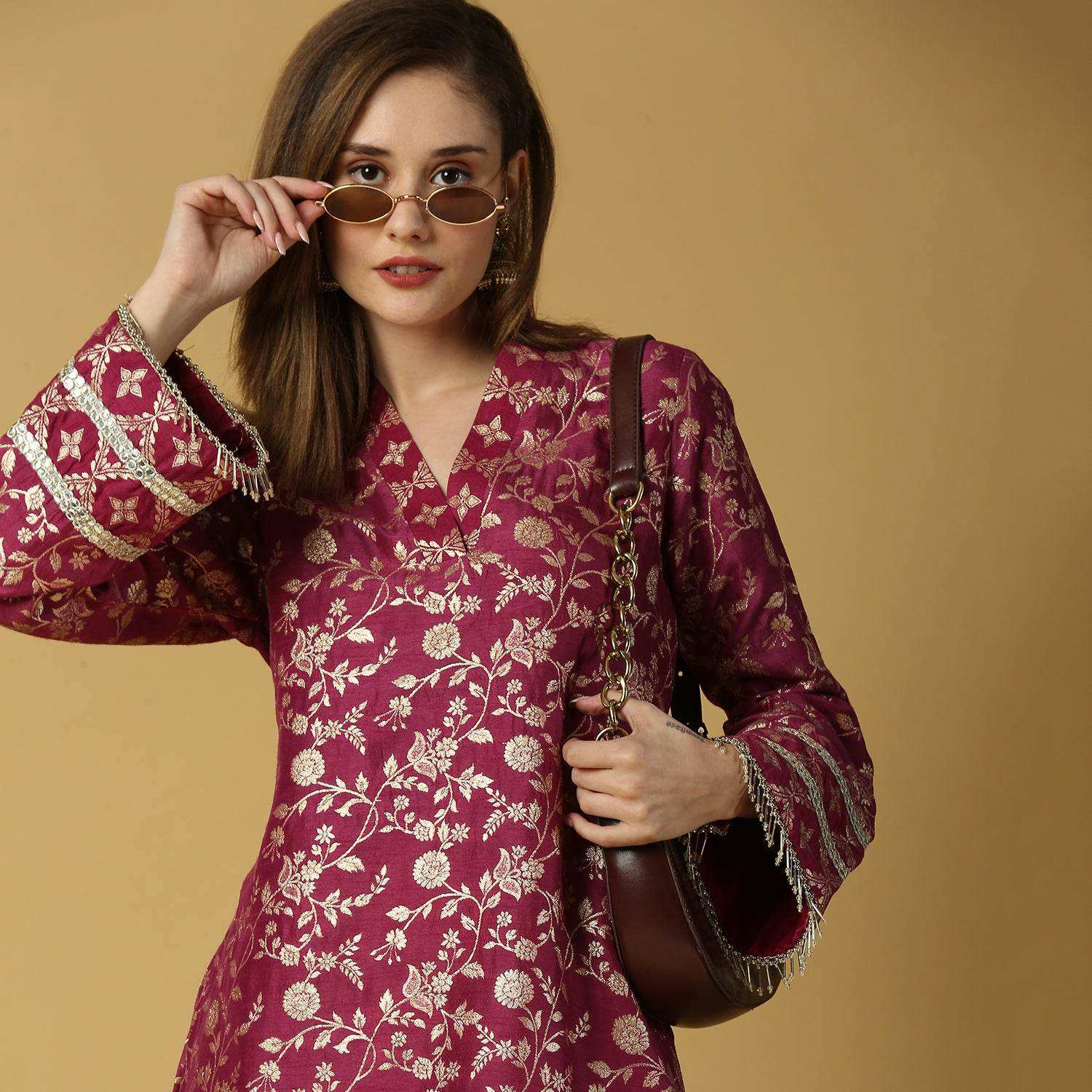 Kavya-Pakistani Kurta with gold pant-Plum purple - Monk & Mei