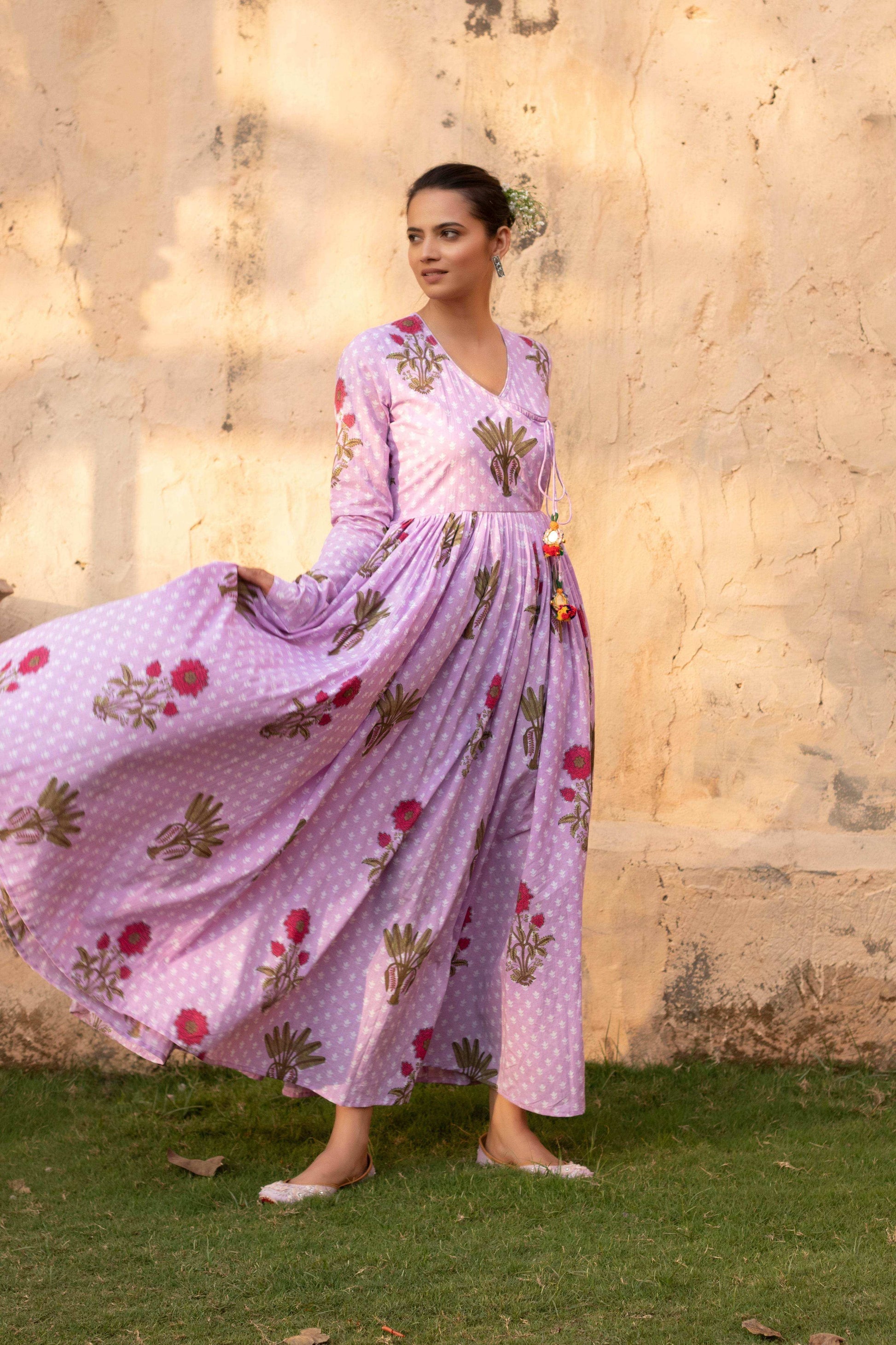 Saawni Angrakha - Lavendar - Monk & Mei