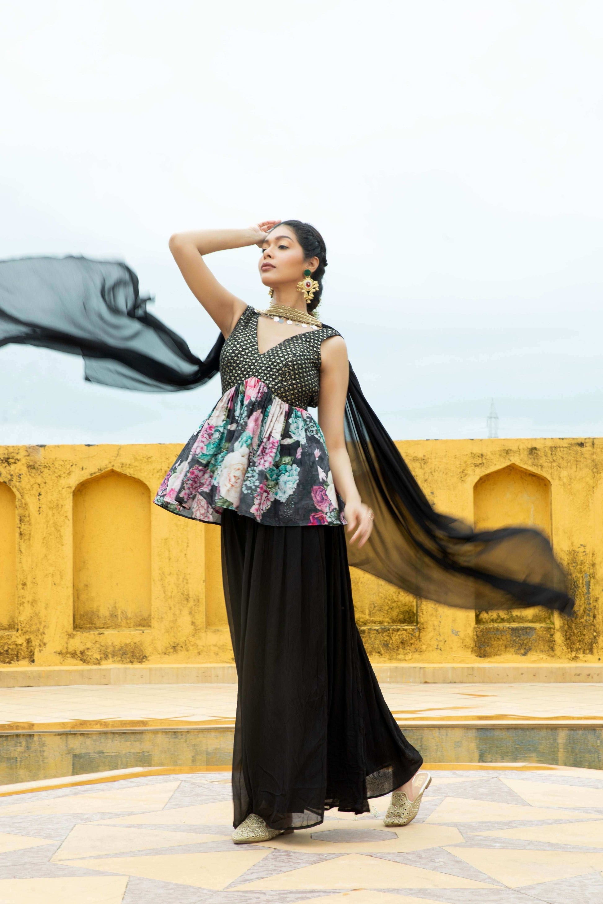 Nazneen - Top and Gharara Set Black - Monk & Mei