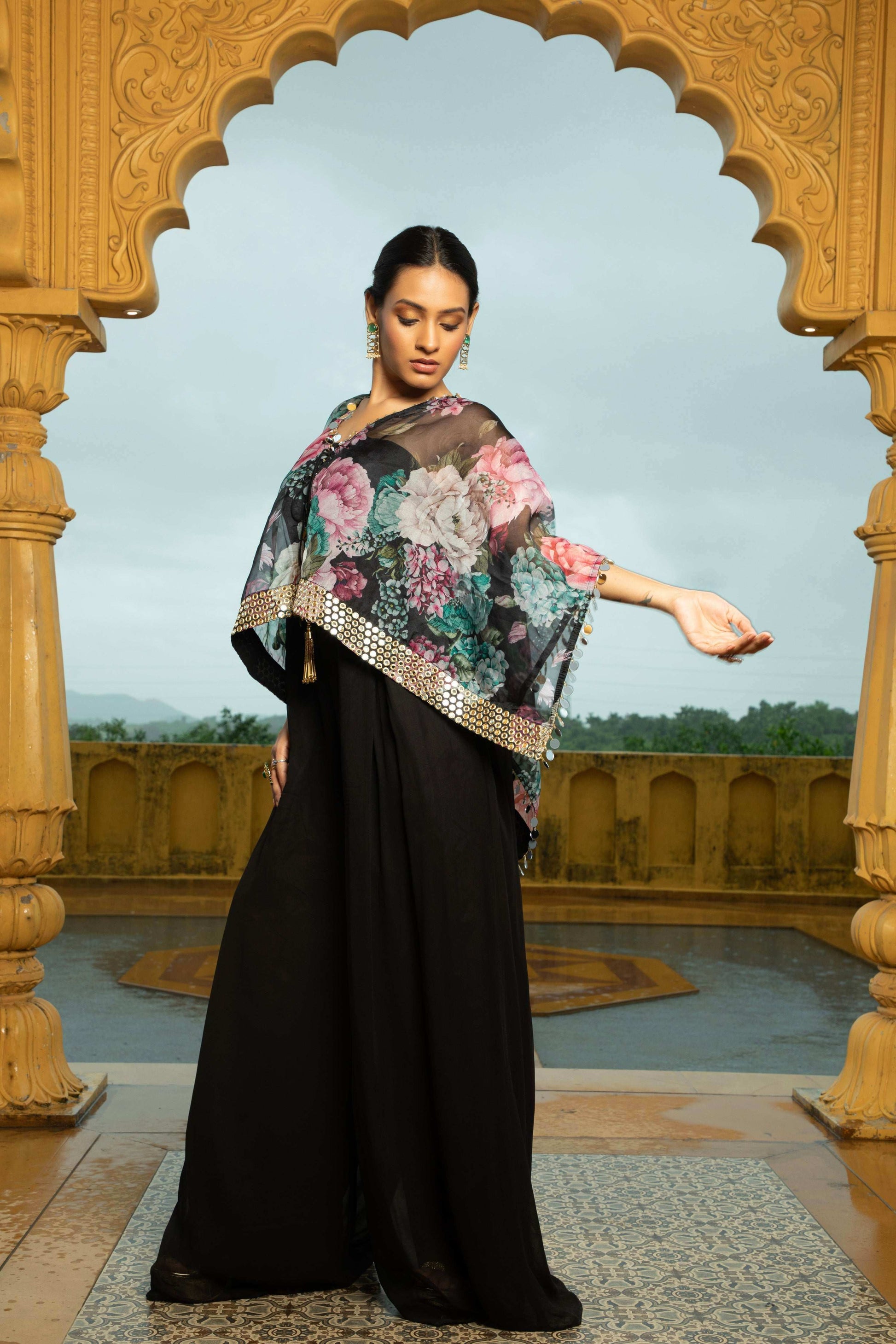 Aaina - Jumpsuit Set Black - Monk & Mei