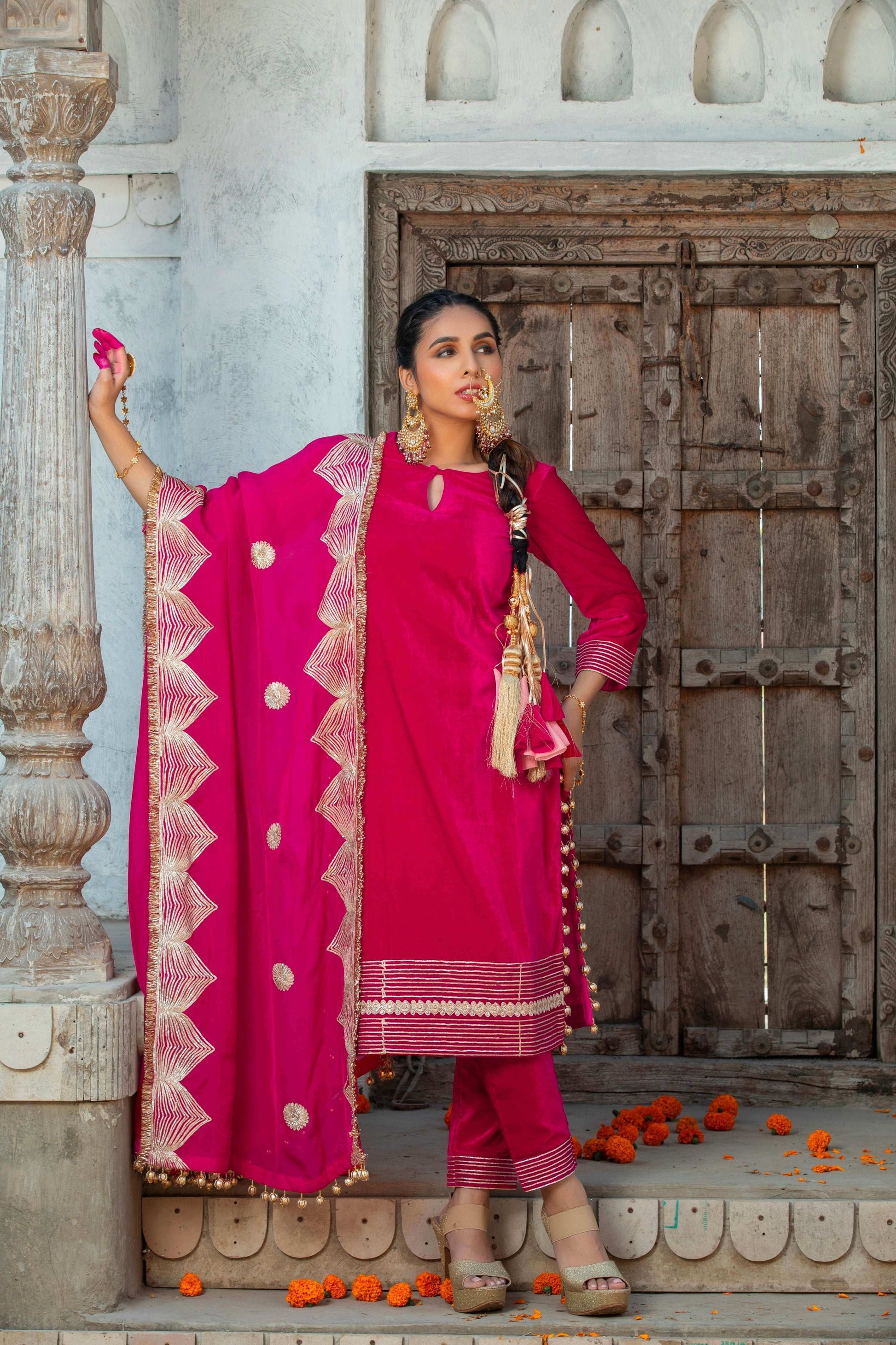 Shabnam - Kurta Set - Monk & Mei