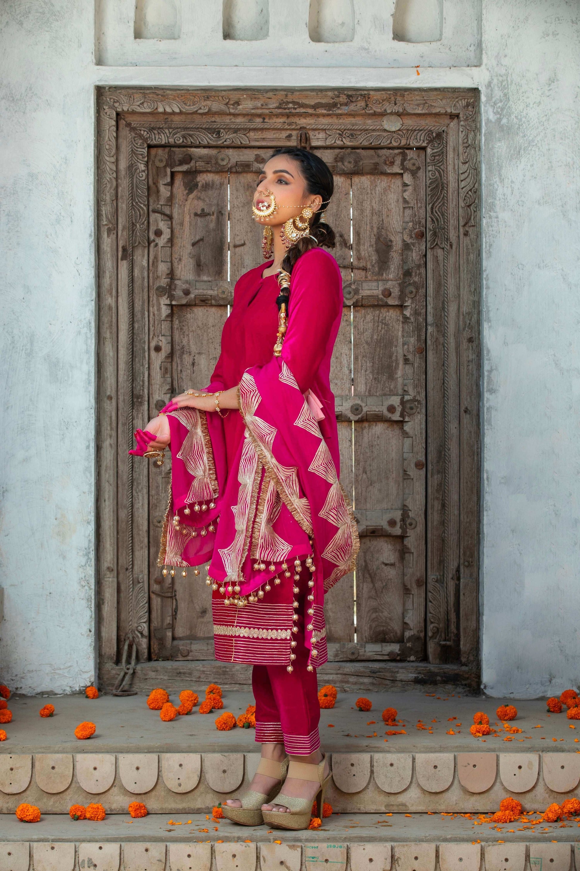 Shabnam - Kurta Set - Monk & Mei