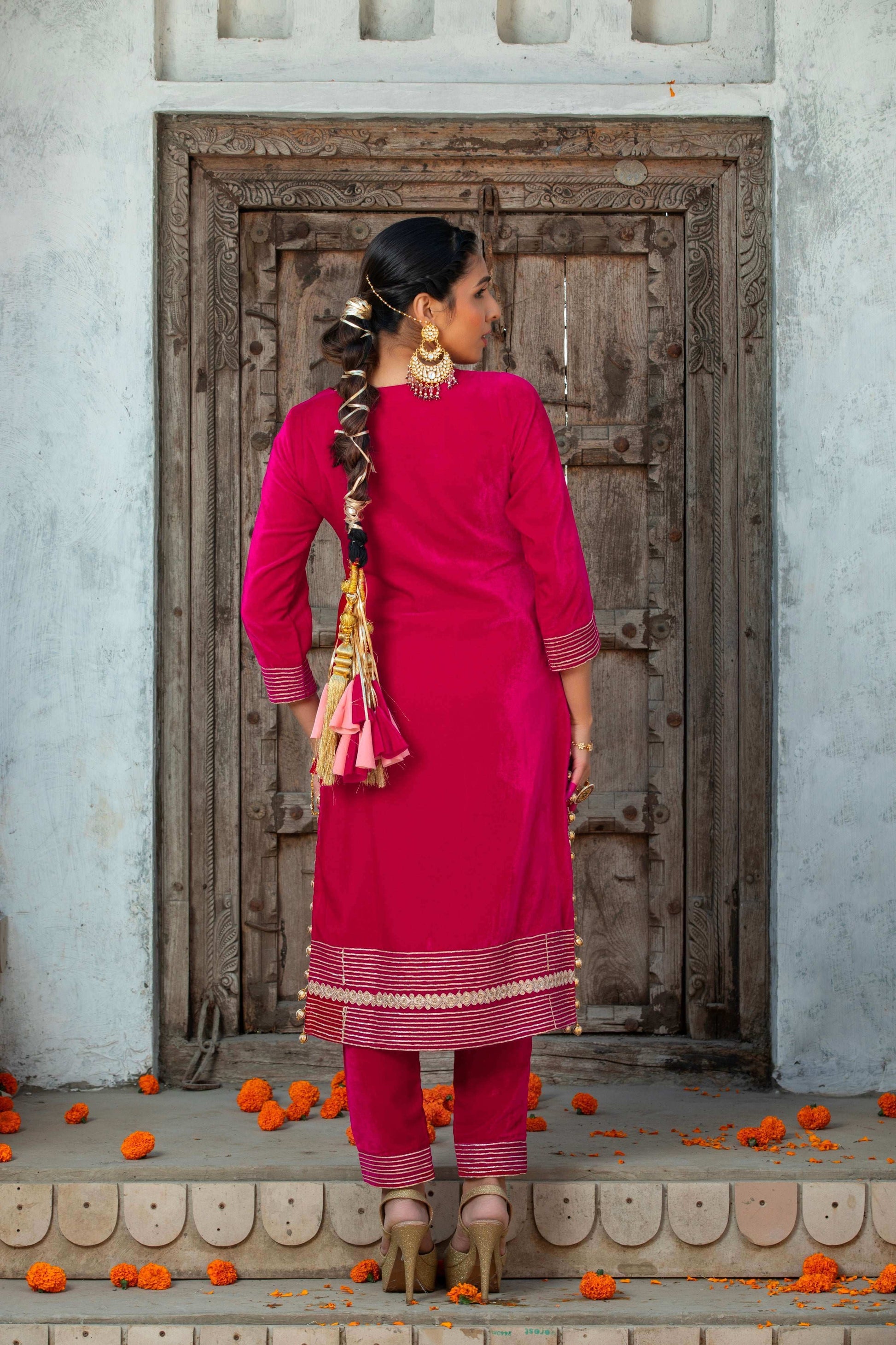 Shabnam - Kurta Set - Monk & Mei