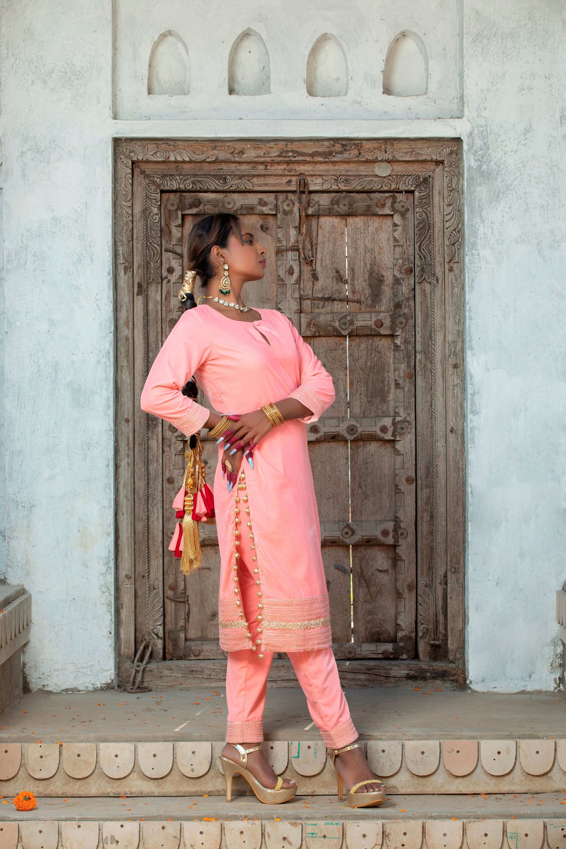 Shabnam - Kurta Set - Monk & Mei