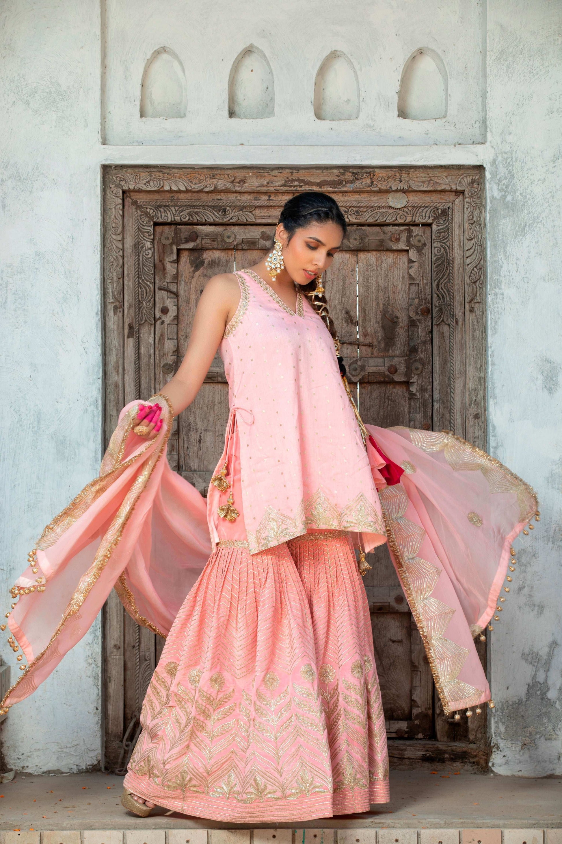 Nooraniyah - Kurta Set - Monk & Mei