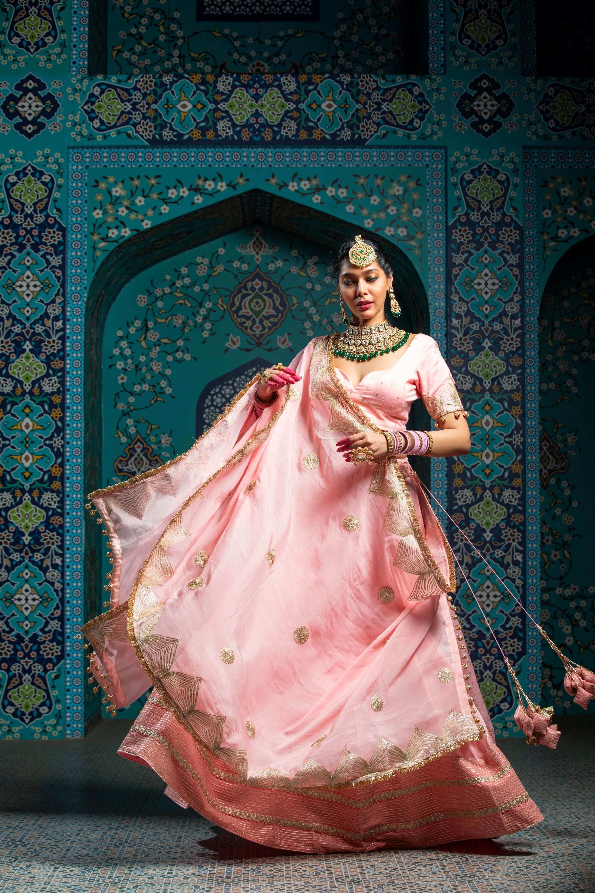 Rizina - Lehenga set - Monk & Mei