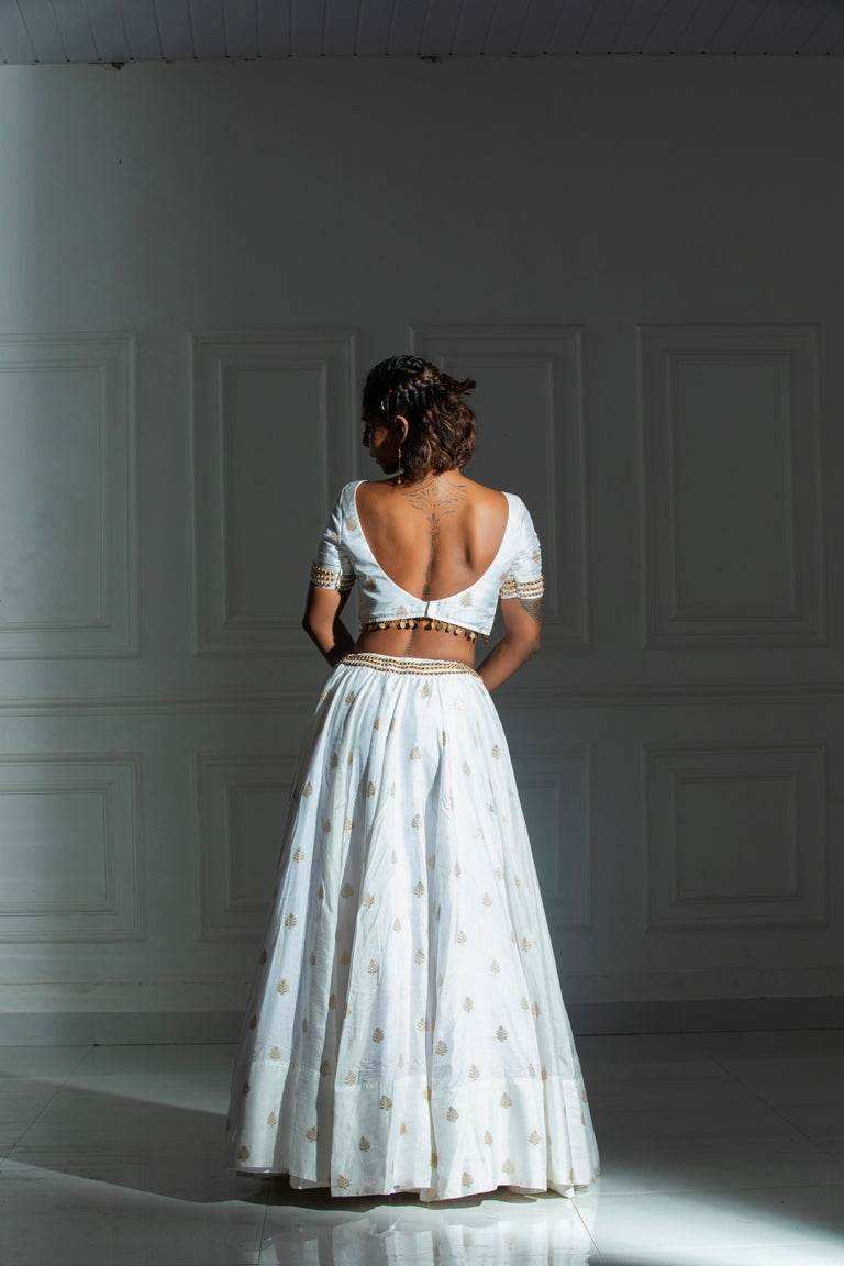 Phoenix Ivory White - Monk & Mei