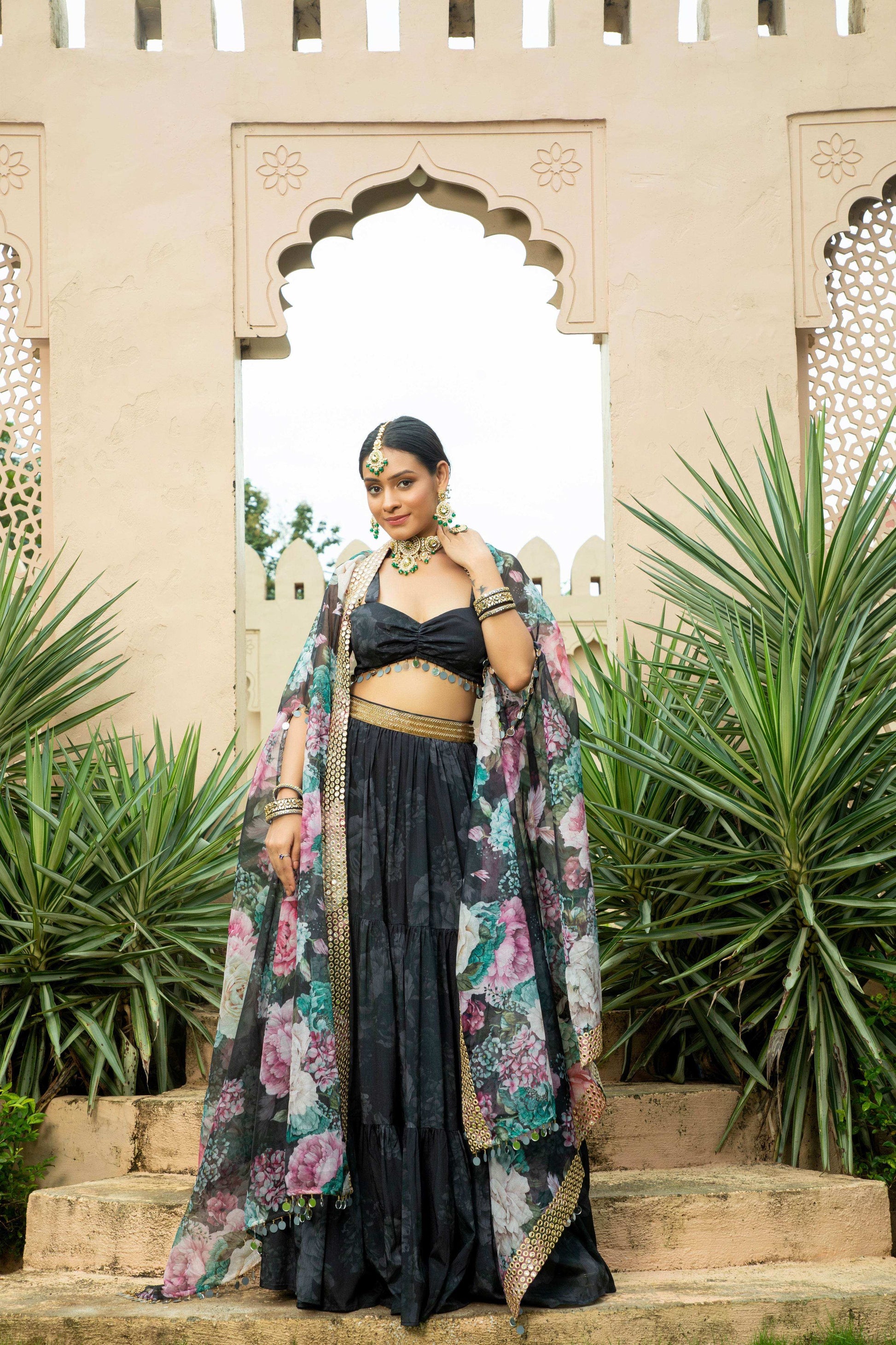 Aafia - Lehenga Set Black - Monk & Mei