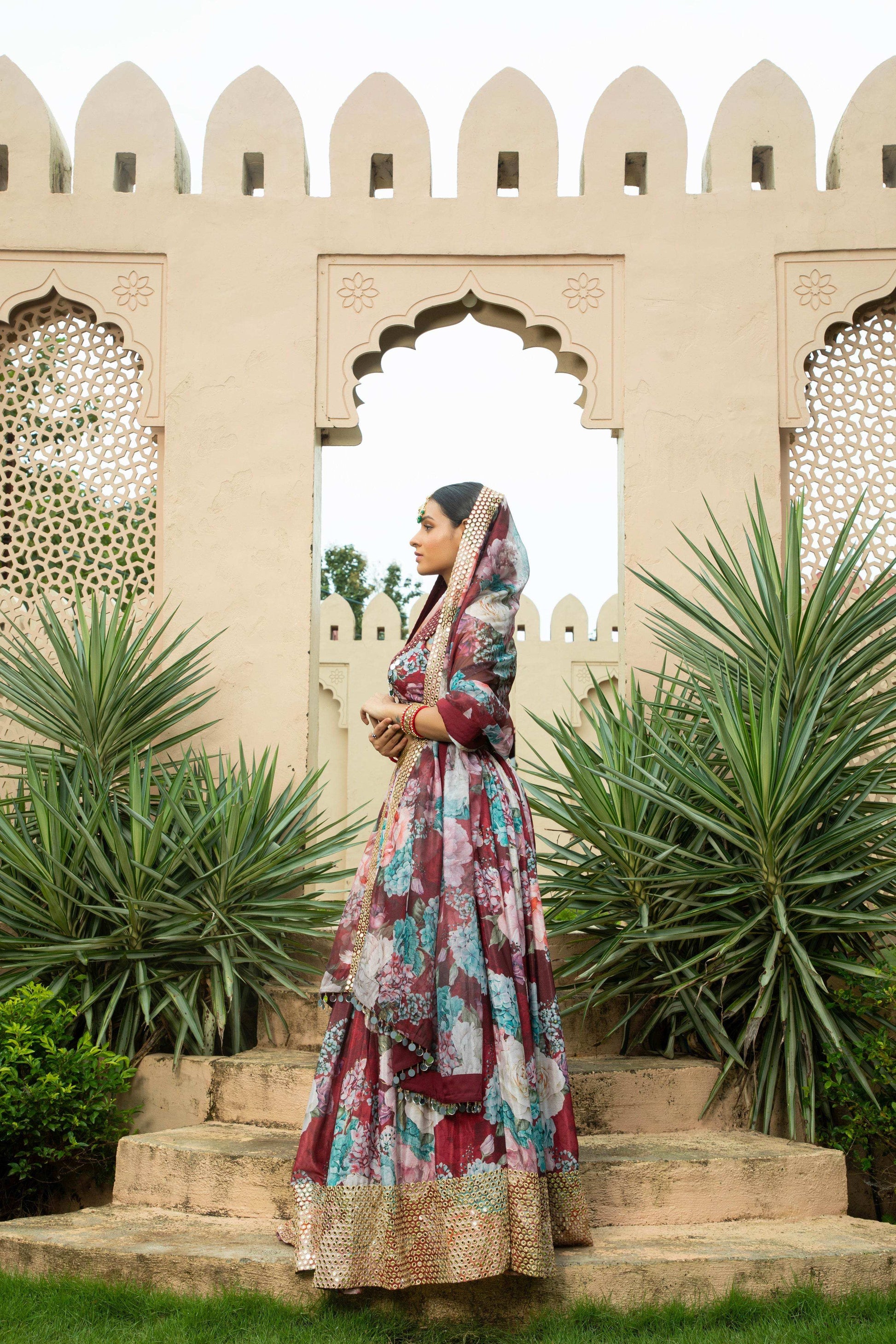 Faiza - Lehenga Set Maroon - Monk & Mei