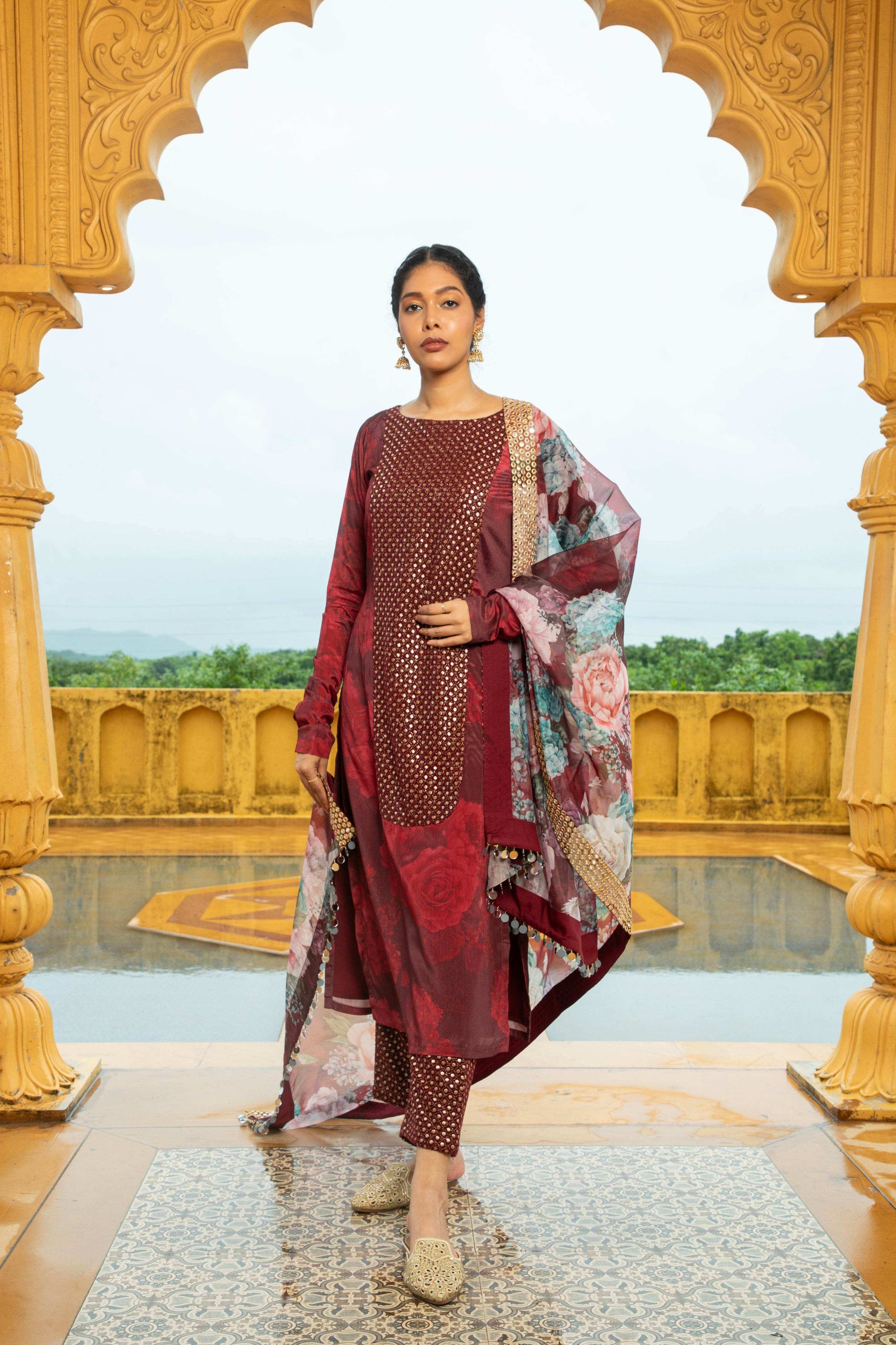 Natasha - Kurta Set Maroon - Monk & Mei