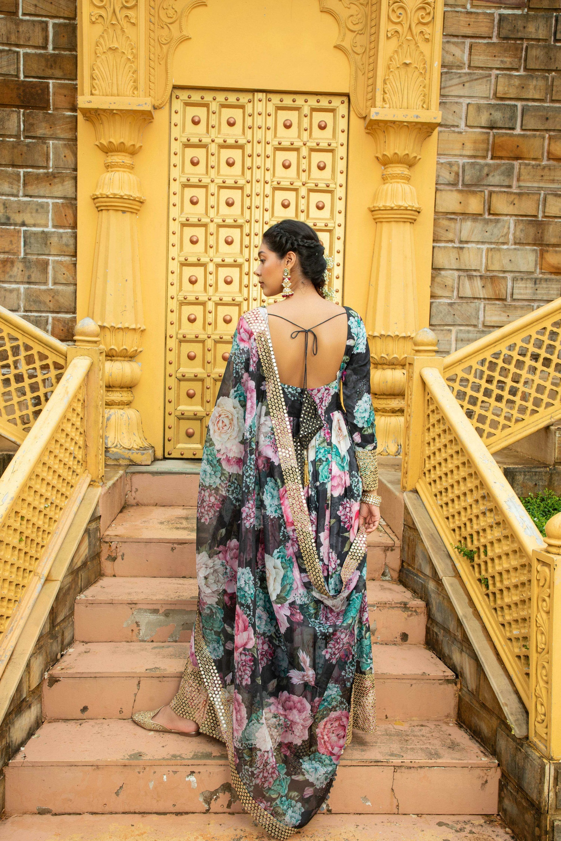 Amber - Anarkali Set Black - Monk & Mei