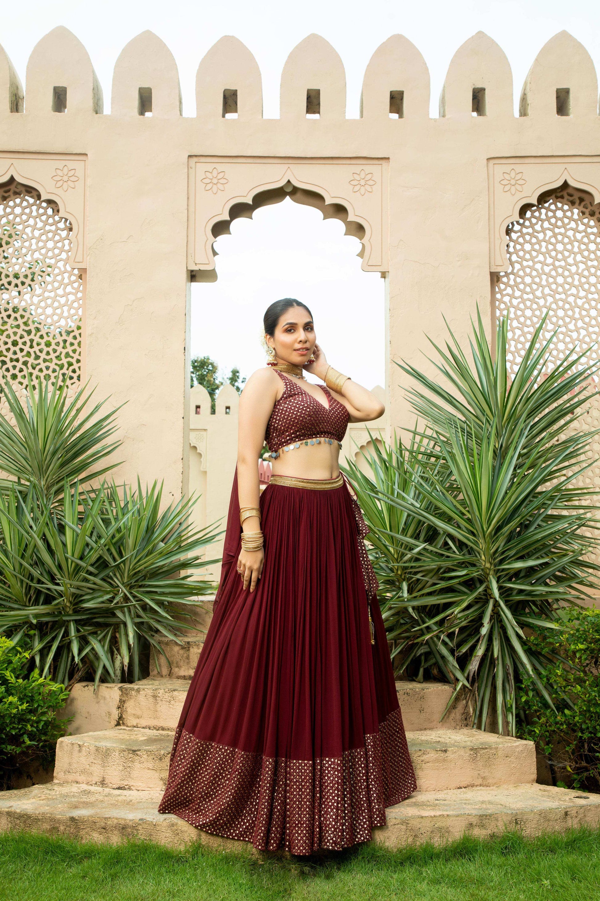 Nadia - Lehenga Set Maroon - Monk & Mei