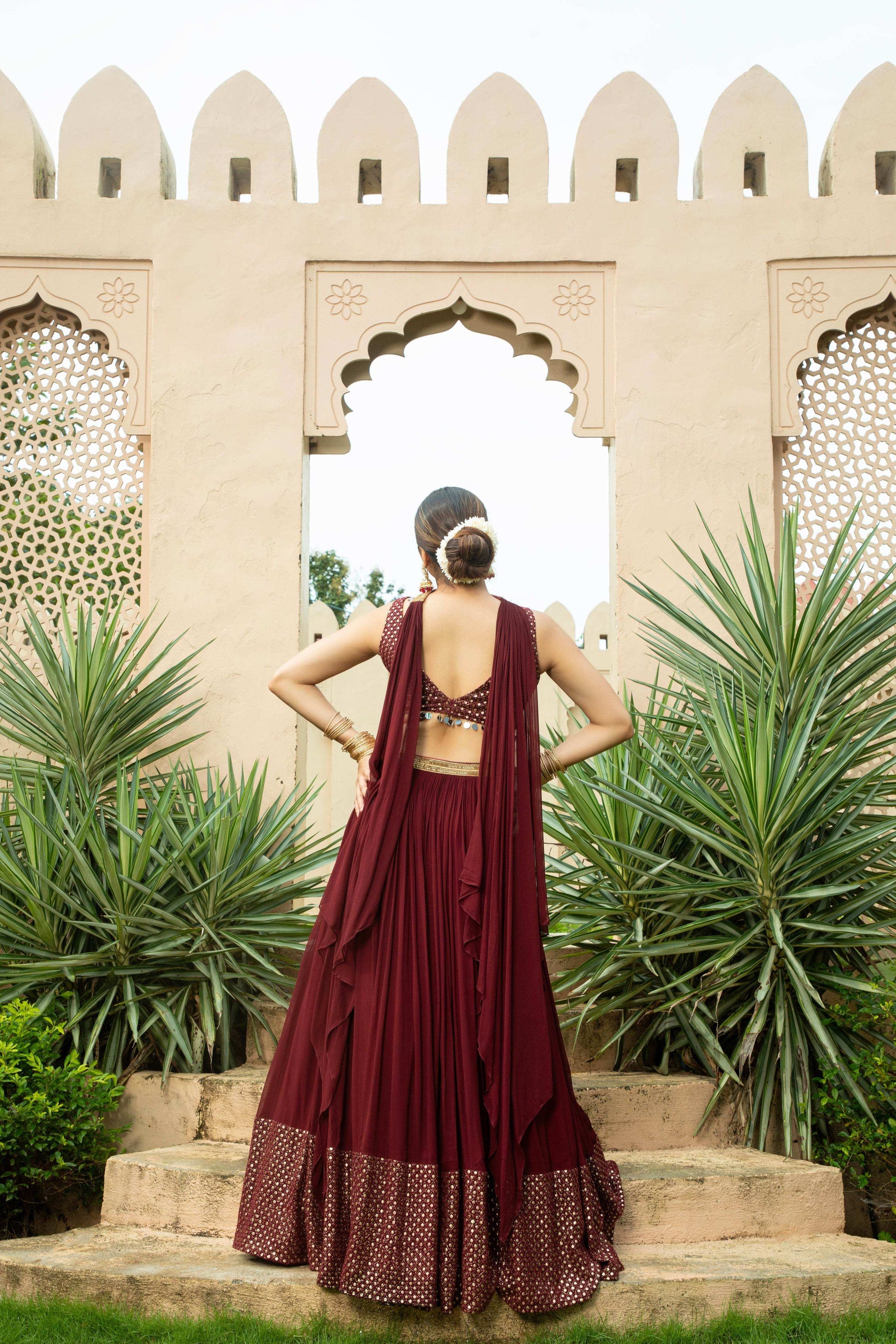 Nadia - Lehenga Set Maroon - Monk & Mei