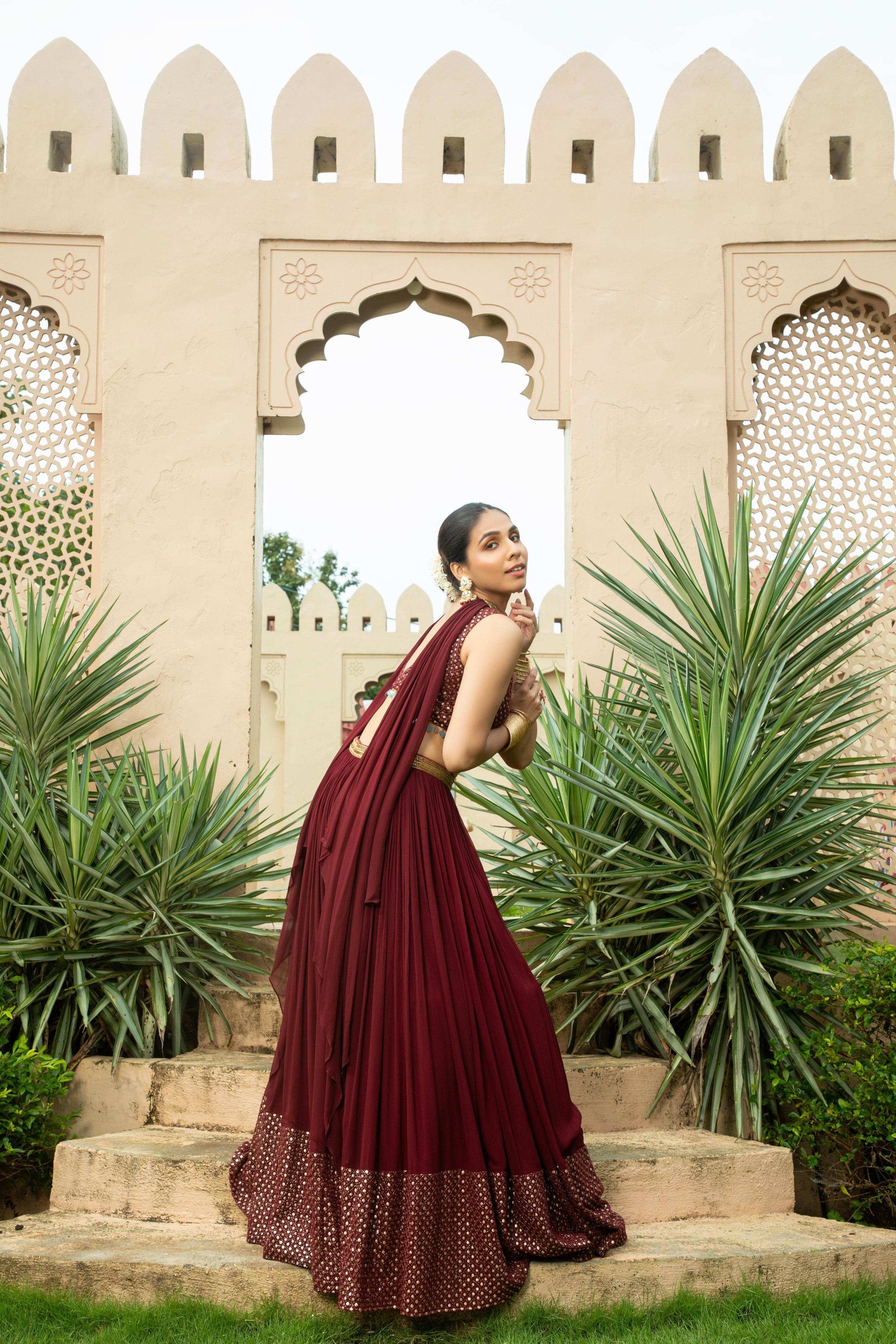 Nadia - Lehenga Set Maroon - Monk & Mei
