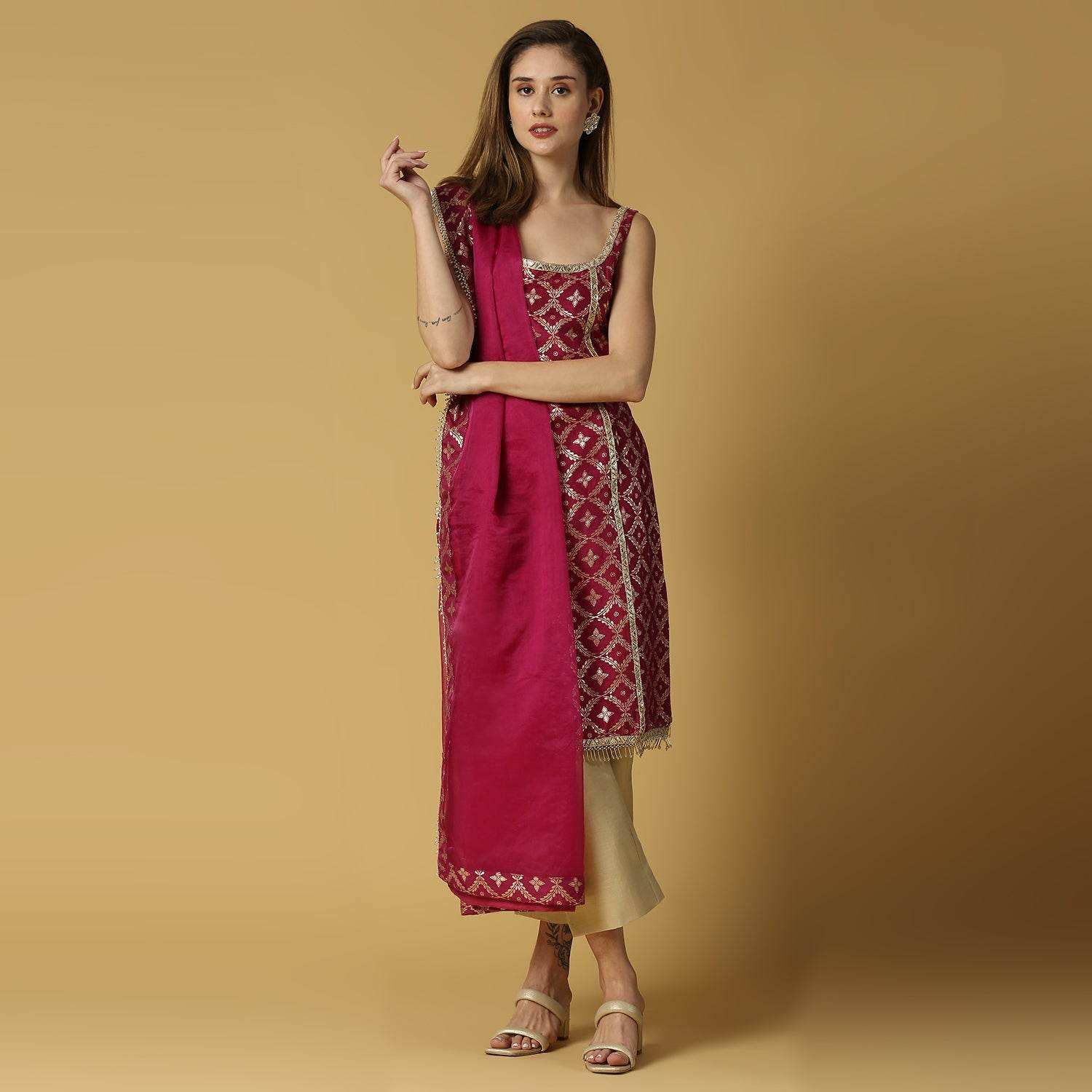Radha-Sleeveless Kurta Set-Plum purple - Monk & Mei
