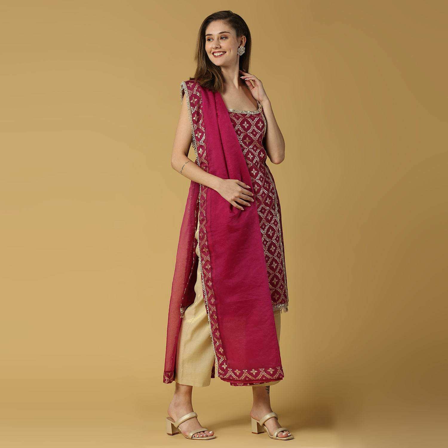 Radha-Sleeveless Kurta Set-Plum purple - Monk & Mei