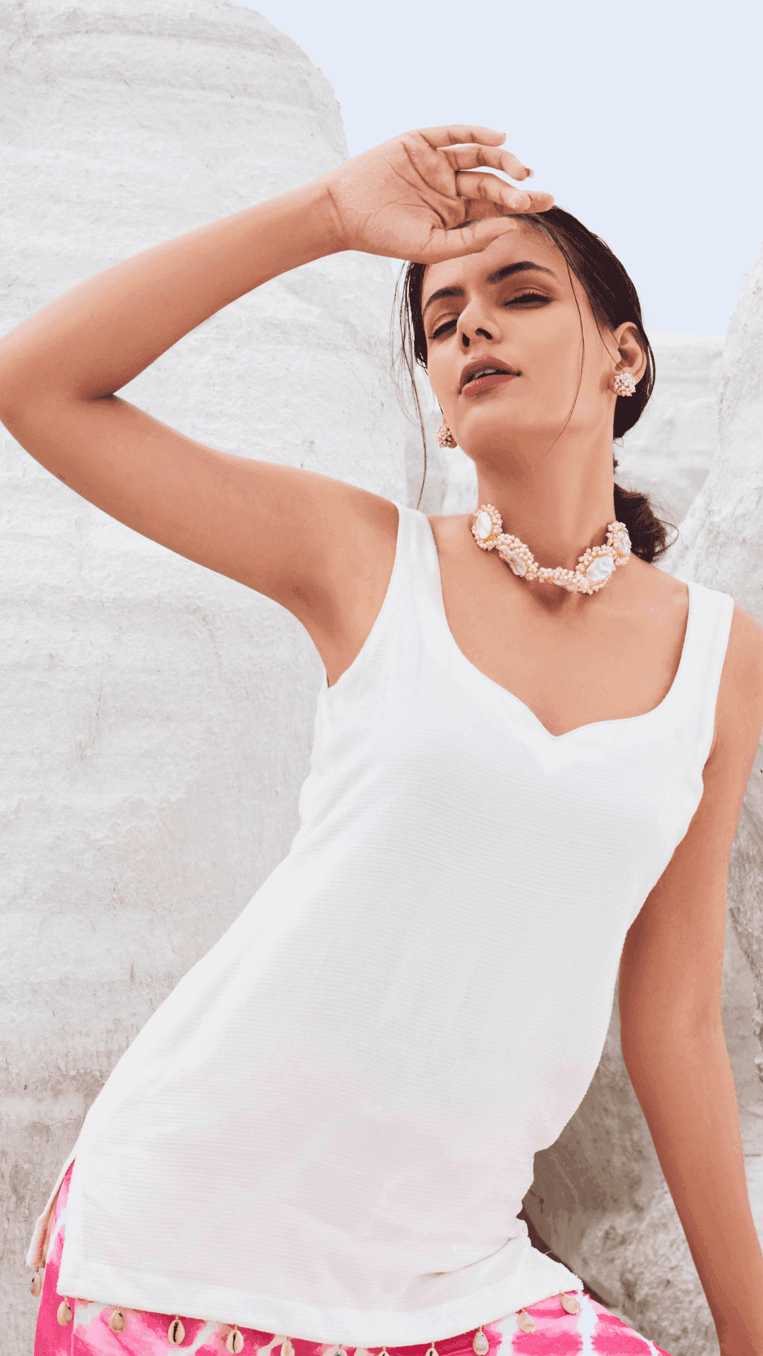ALYSSA - SEQUINS KURTA - White - Monk & Mei