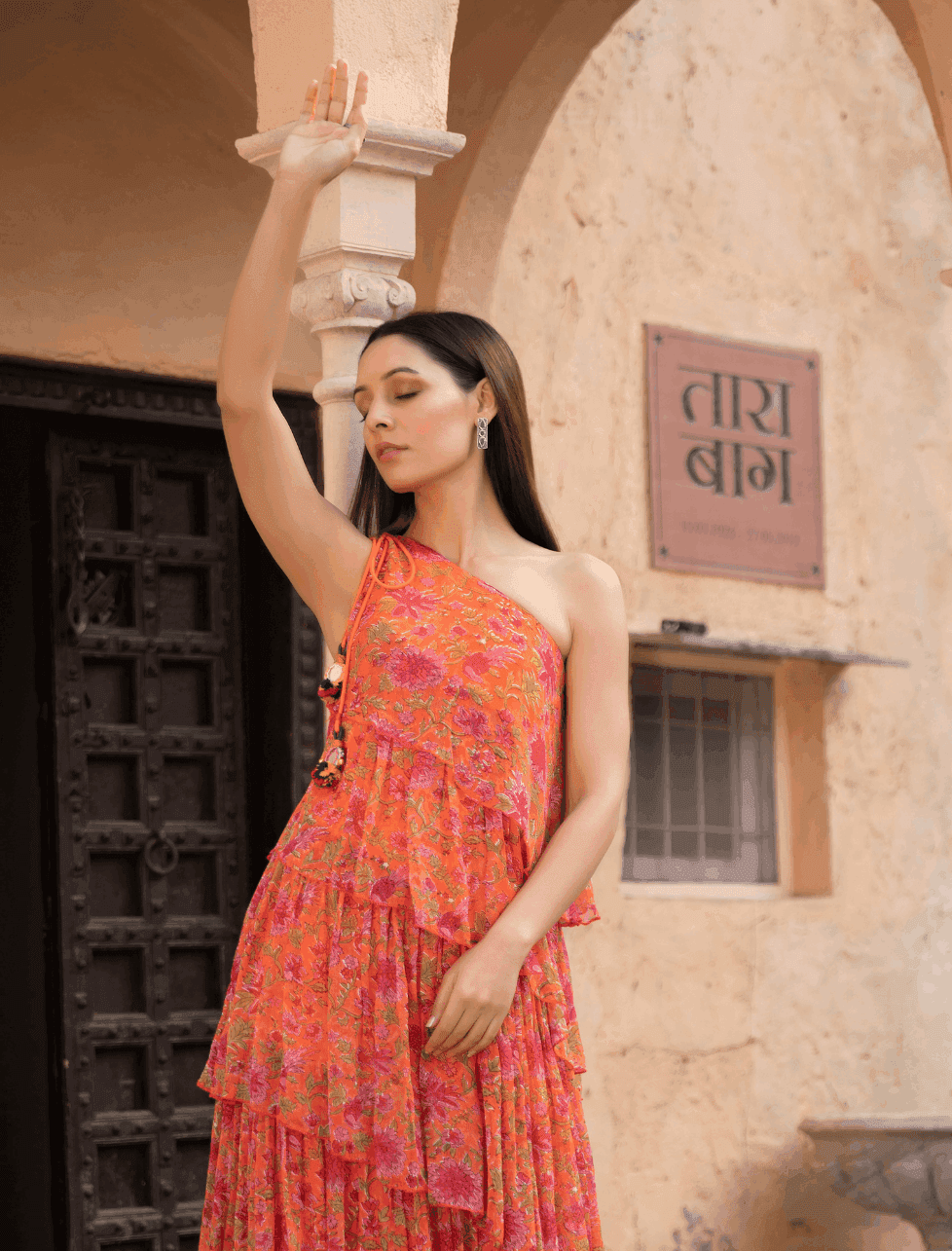 Pari - Knee Dress - Monk & Mei