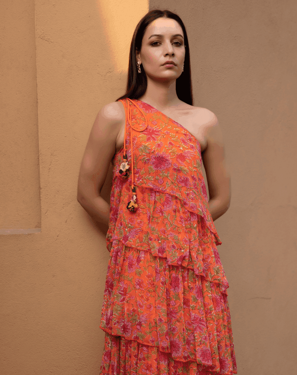 Pari - Knee Dress - Monk & Mei