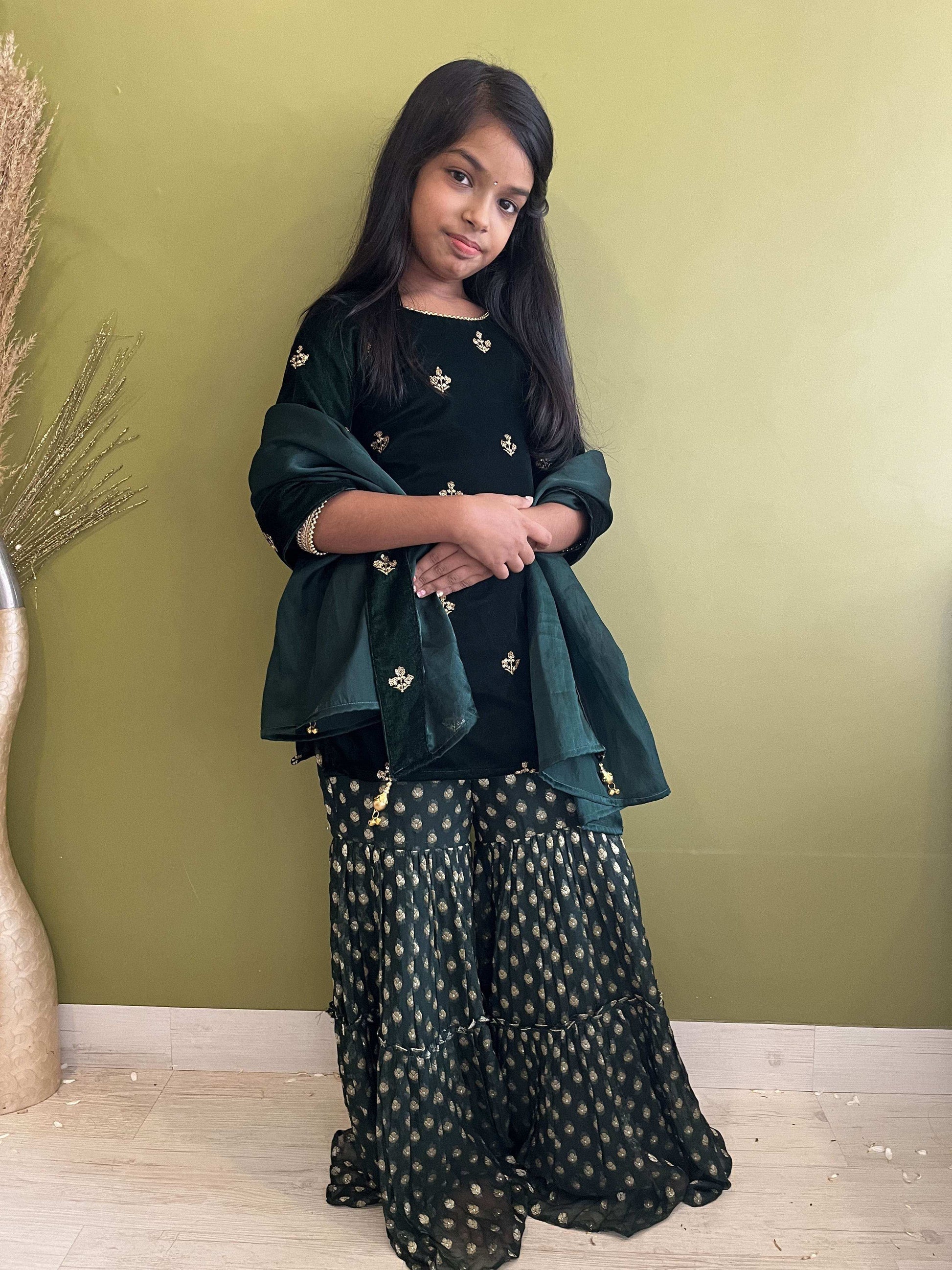 Cyra Set Green - Girls - Monk & Mei