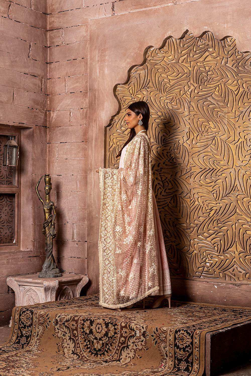 Zari Embroidered Jaal Dupatta - Baby Pink - Monk & Mei