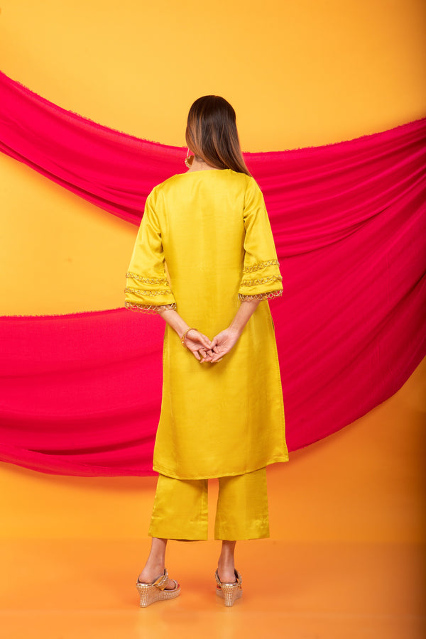 Gulnaar Lahori Kurta and Pant Set-Canary Yellow