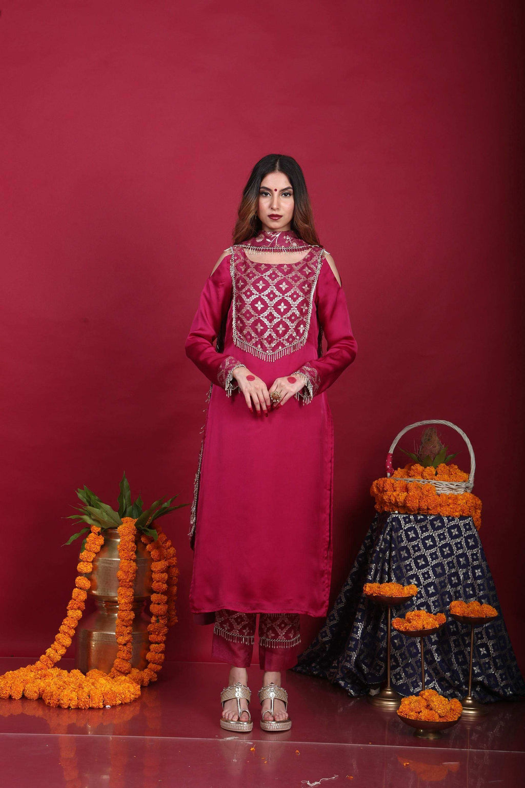 Isha-Cold-shoulder kurta set-Plum Purple - Monk & Mei