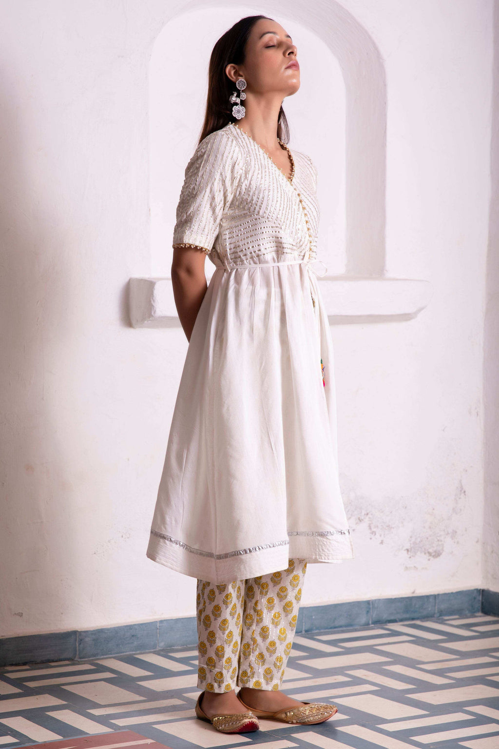 Sitara Kurta Pants - Ivory white - Monk & Mei