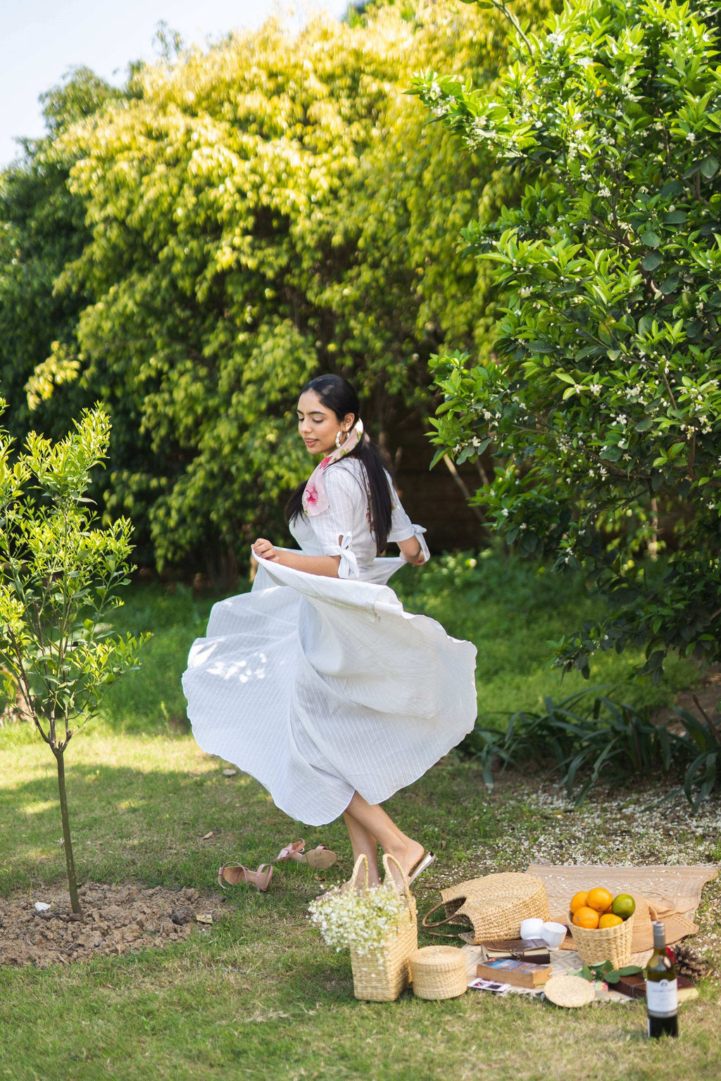 BELLA - White - Monk & Mei