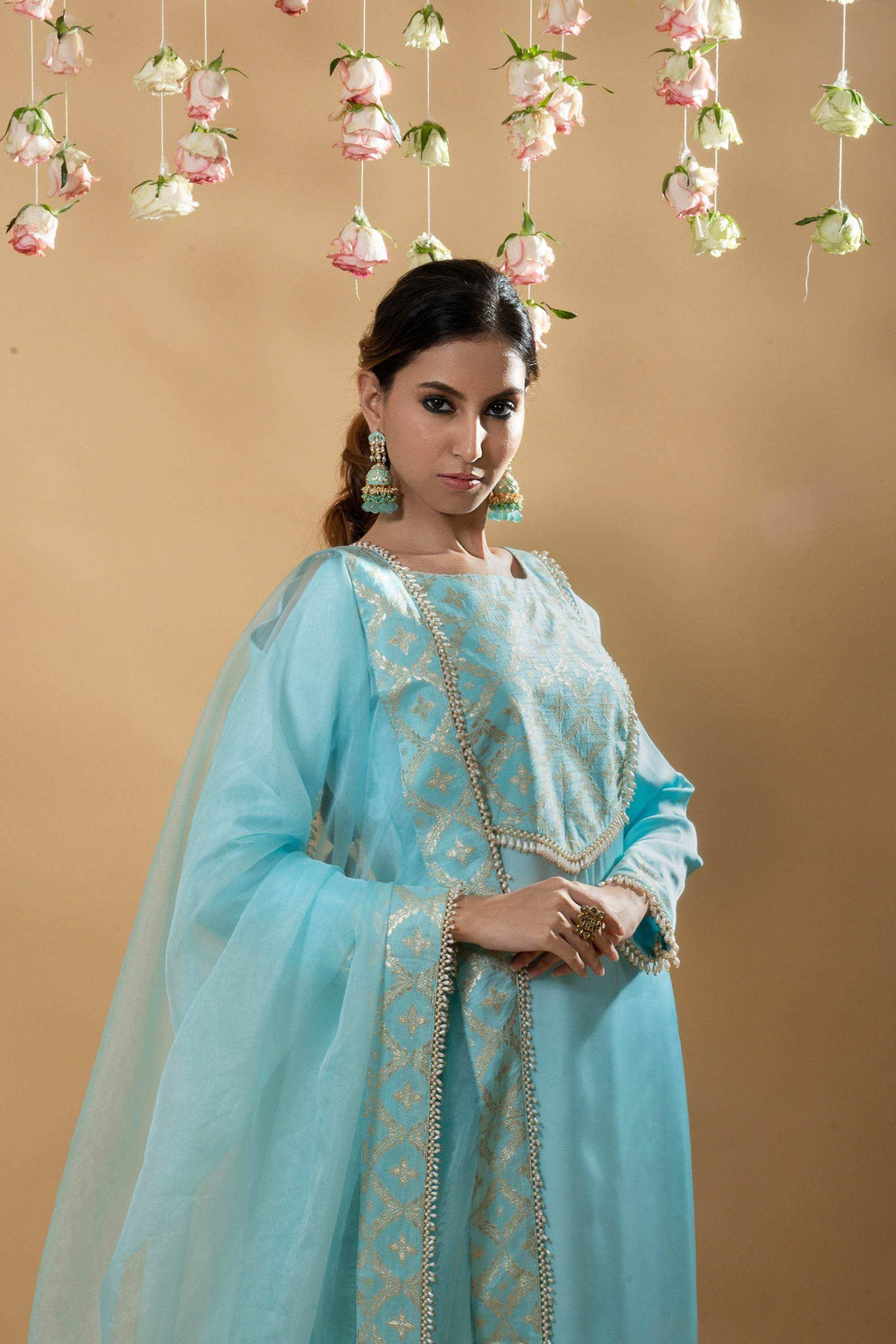Isha Cold - Shoulder Kurta Set Powder Blue - Monk & Mei