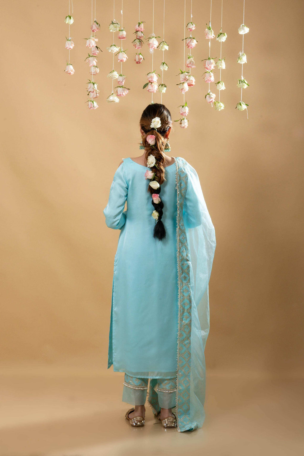 Isha Cold - Shoulder Kurta Set Powder Blue - Monk & Mei