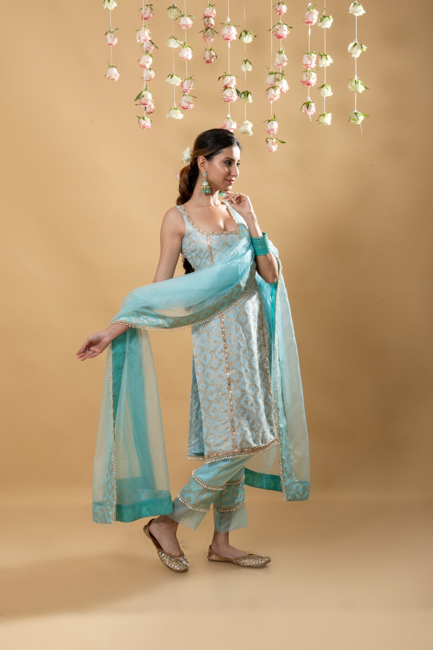 Kala-Sleeveless Kurta Set- Powder Blue