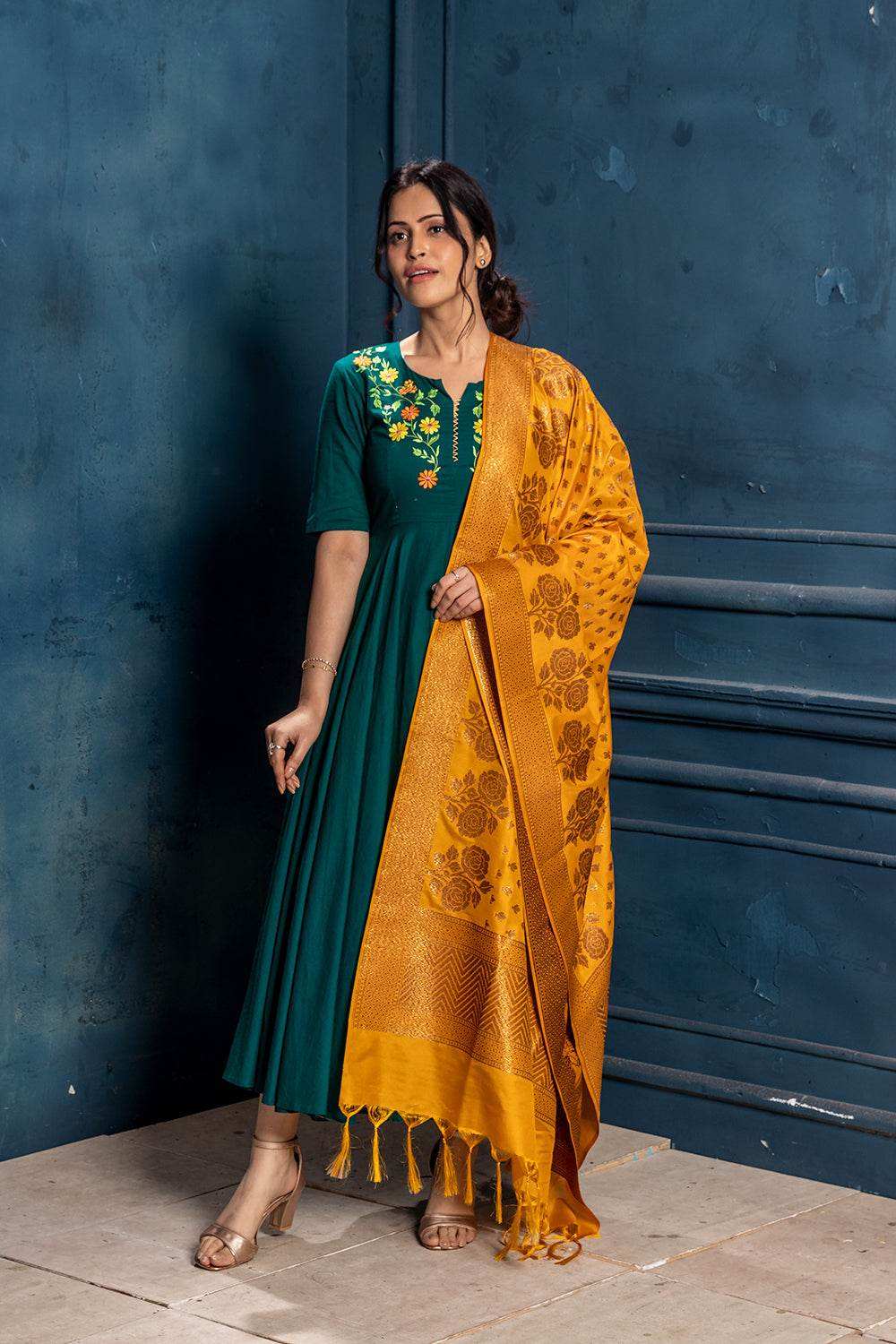Brocade Benarasi Dupatta - Mustard Yellow - Monk & Mei