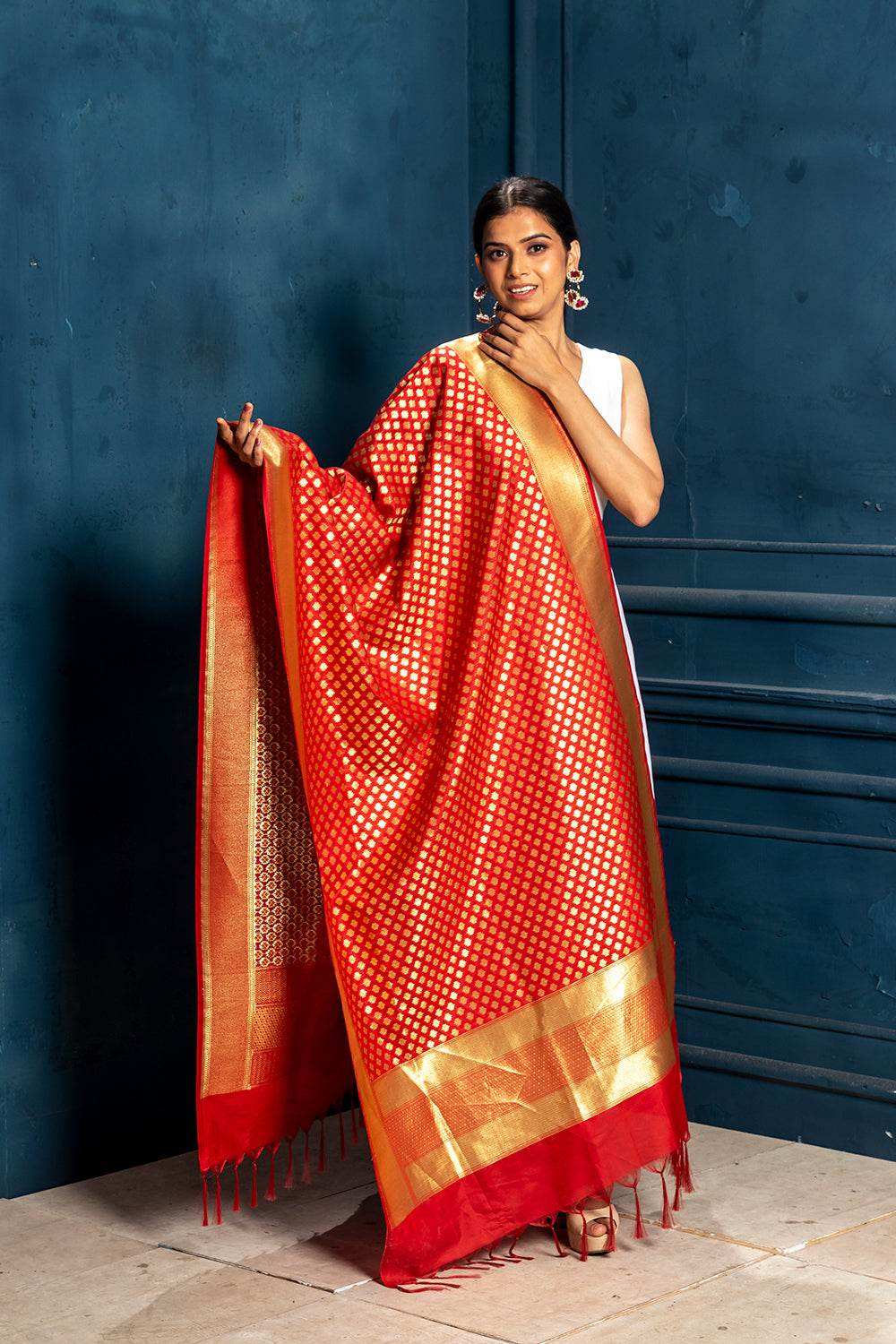 Brocade Benarasi Dupatta - Red - Monk & Mei