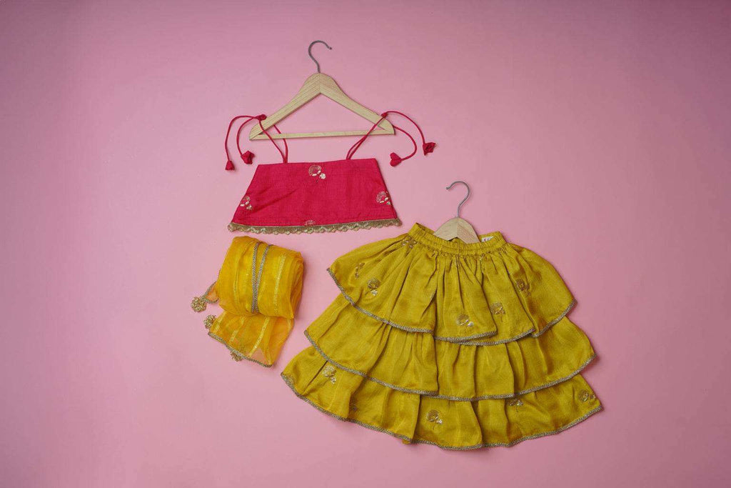 Kaisha - Lehenga and Dupatta Set - Monk & Mei