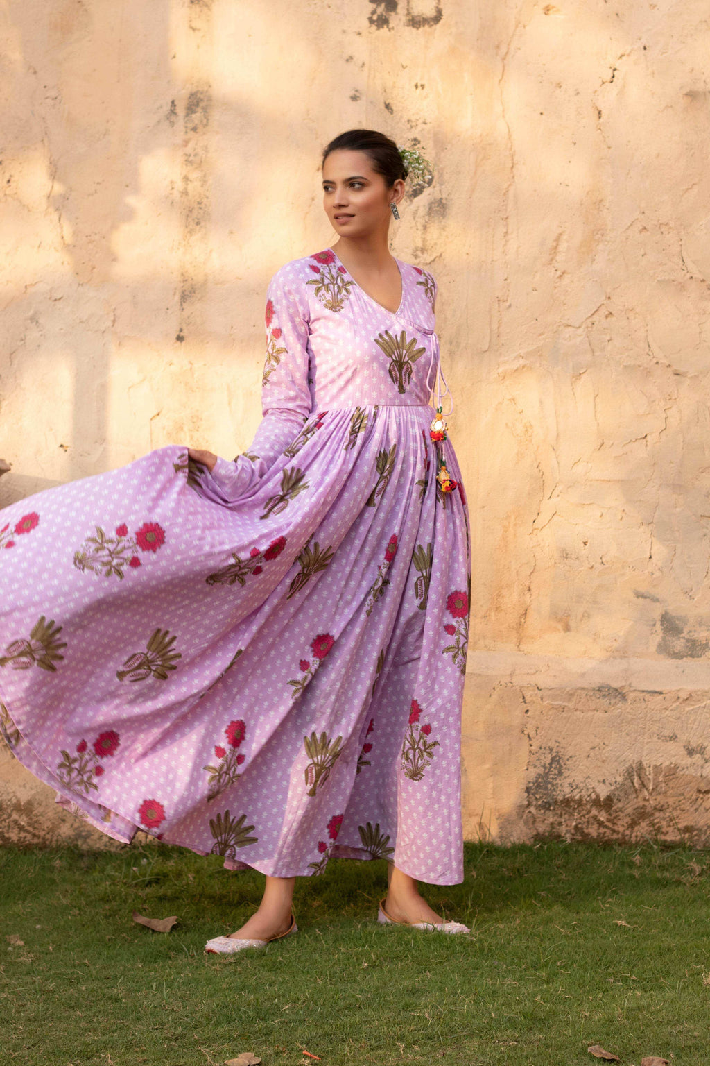 Saawni Angrakha - Lavendar - Monk & Mei