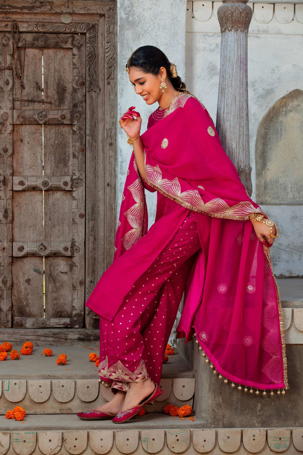 Afsana - Kurta Set - Monk & Mei