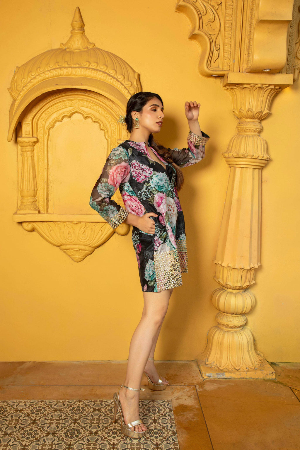 Dalila- Dress Black - Monk & Mei