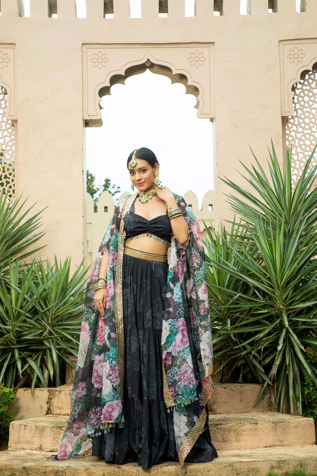 Aafia - Lehenga Set Black - Monk & Mei